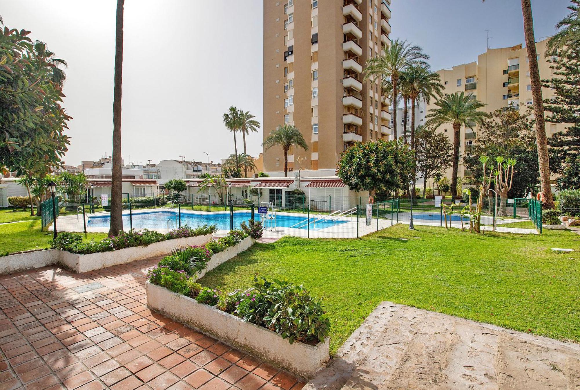 Piso En Carihuela