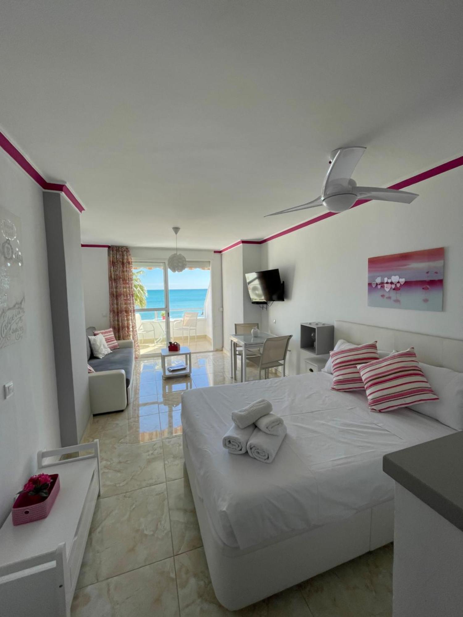 Roca Chica. - First Line * Torremolinos
