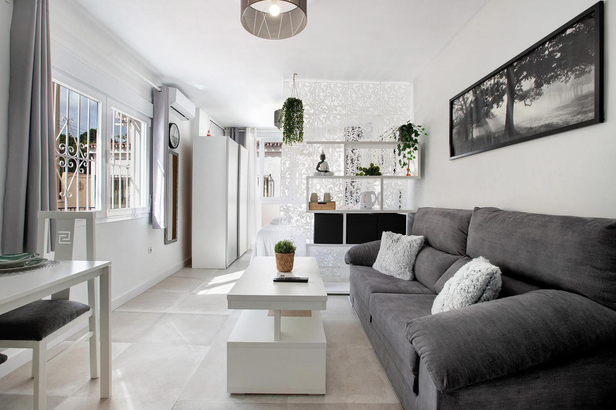 Estudio En La Carihuela * Torremolinos