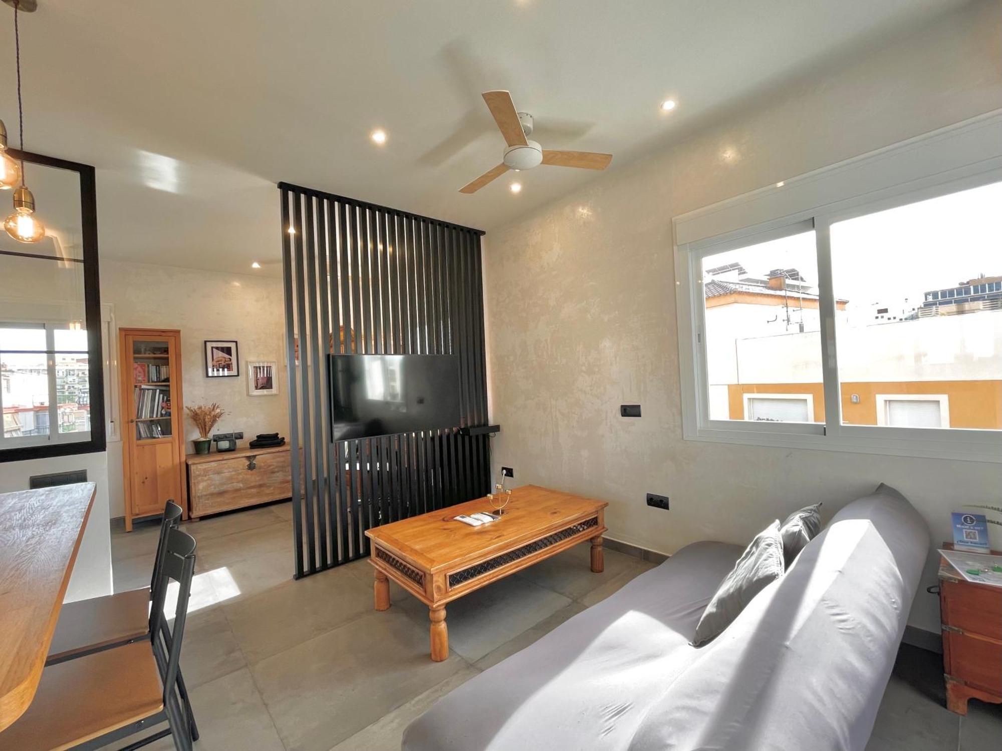 Lafrenchtouch - Moderno Y Centrico En * Torremolinos