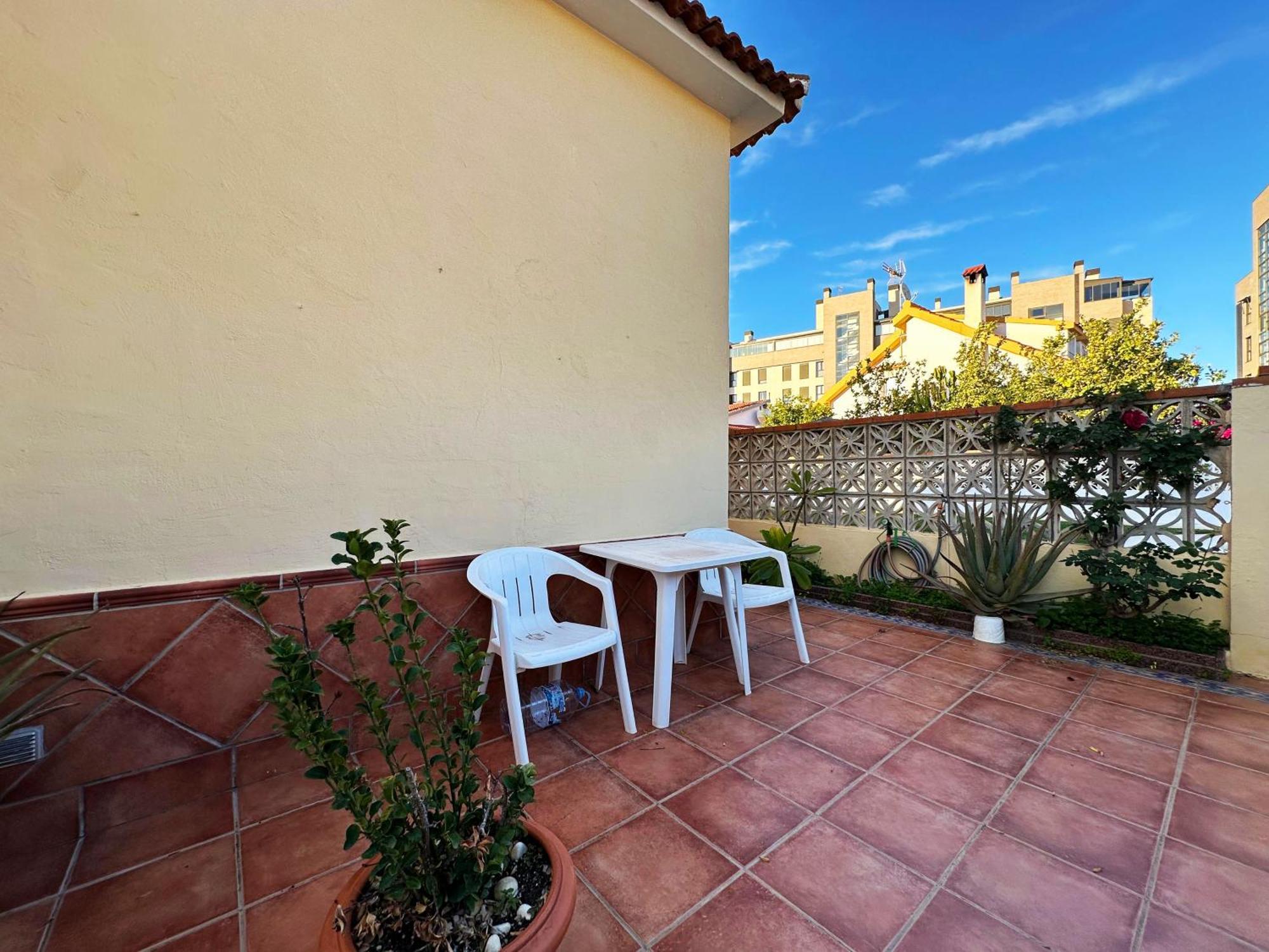 Holiday home Pepita - 3 - 350 Metros Playa - Piscina