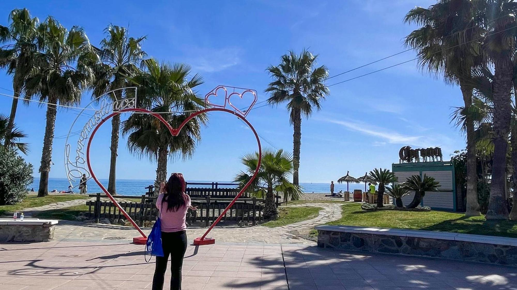 Perla Del Sol - Playamar 657452250 * Torremolinos