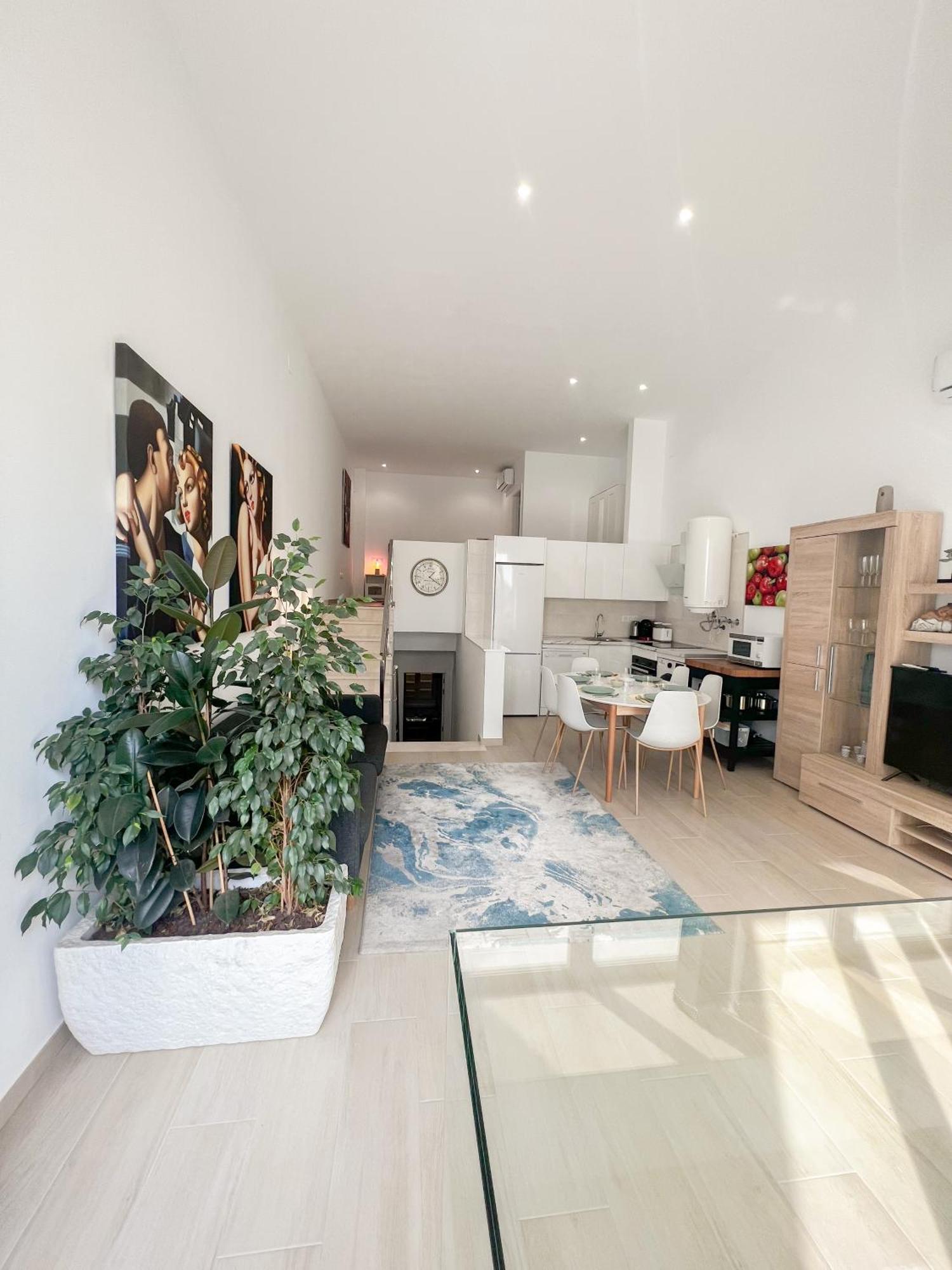 Cozy And Modern Family Flat Carihuela