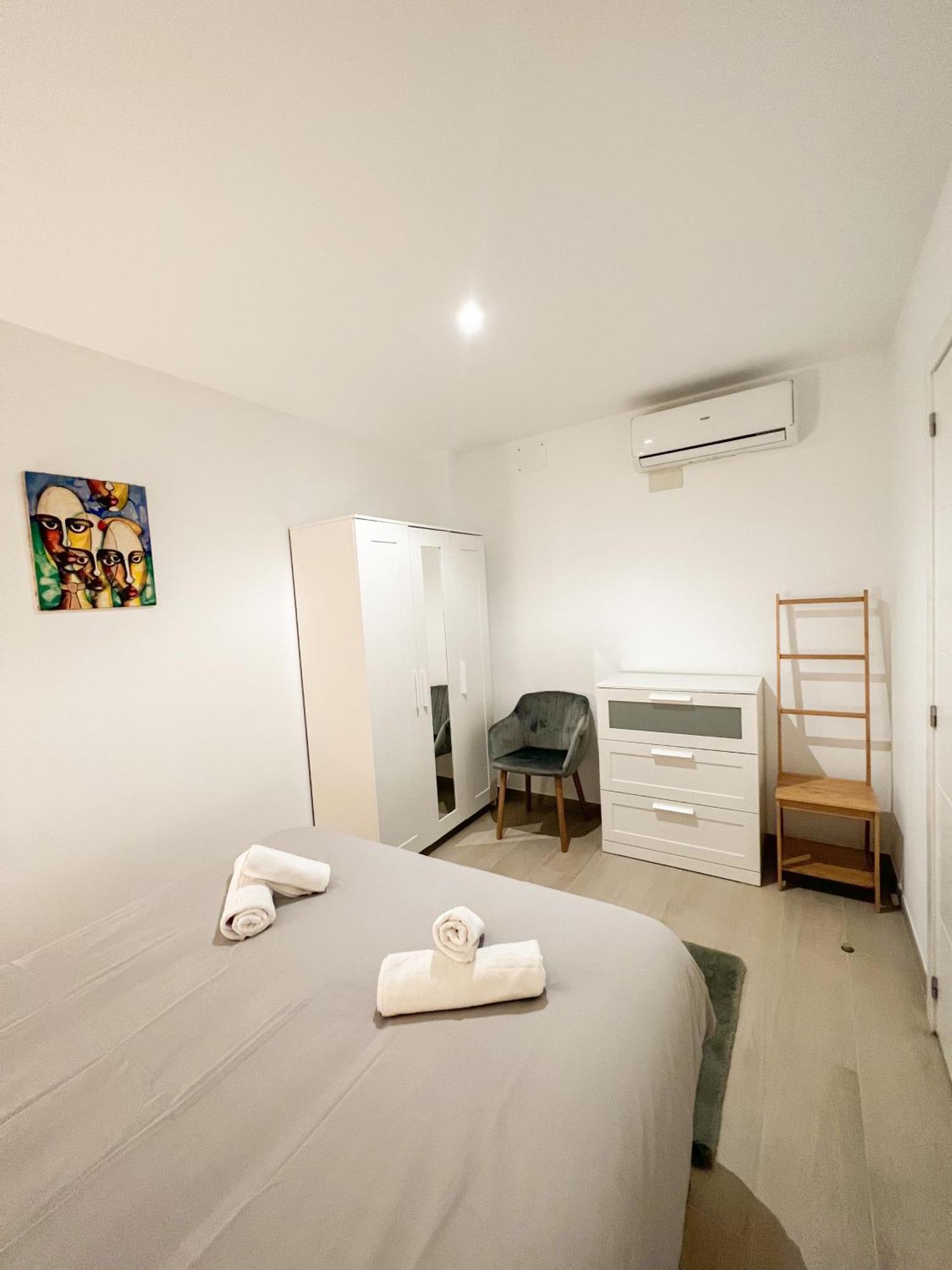 Cozy And Modern Family Flat Carihuela