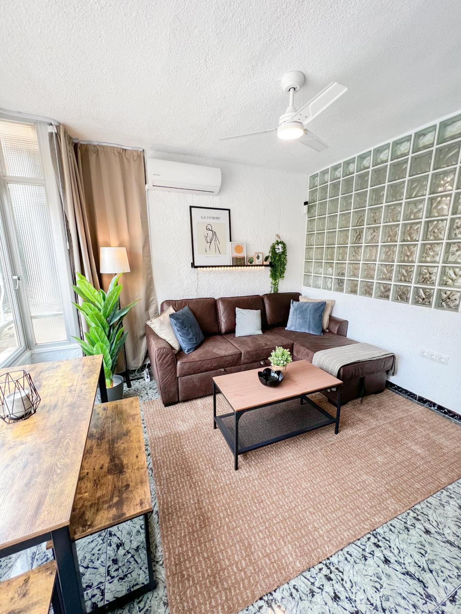 Cozy And Bright Flat With Pool