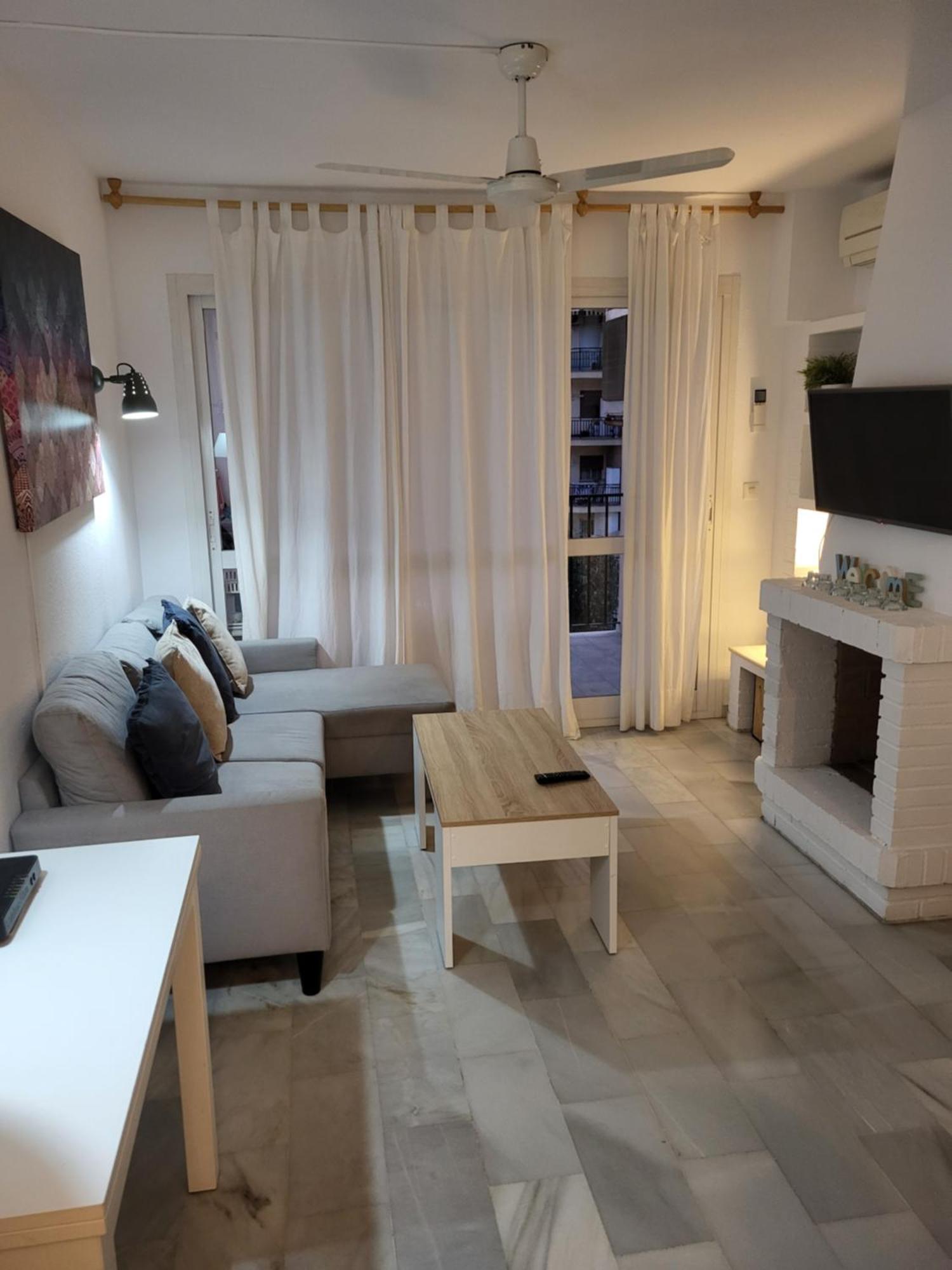 Erisa En Dos Min De La Playa, Puerto Marina Ferienhaus