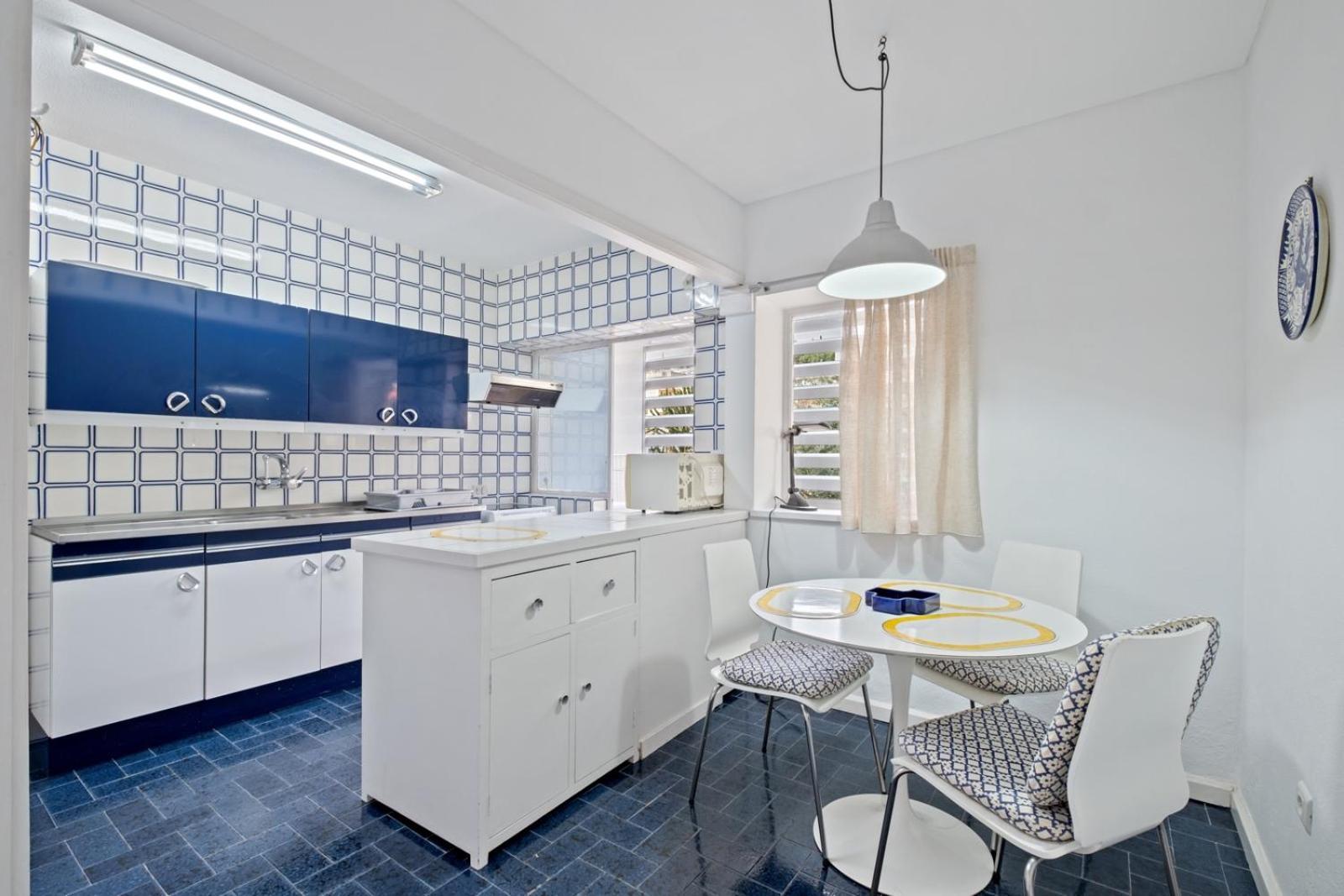 Apartamento Piso Con 2 Habitaciones, 2 Terrazas Y Piscina Torremolinos