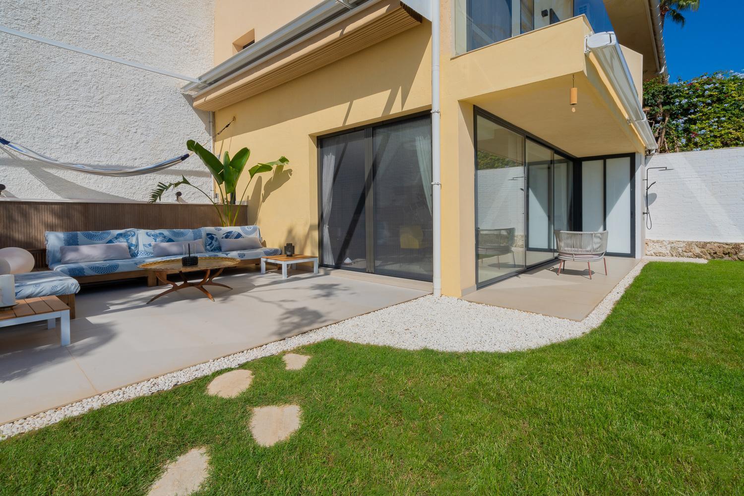 Apartment Seaside Tranquility And Urban Luxury - Stylish Duplex In W Jacuzzi Torremolinos