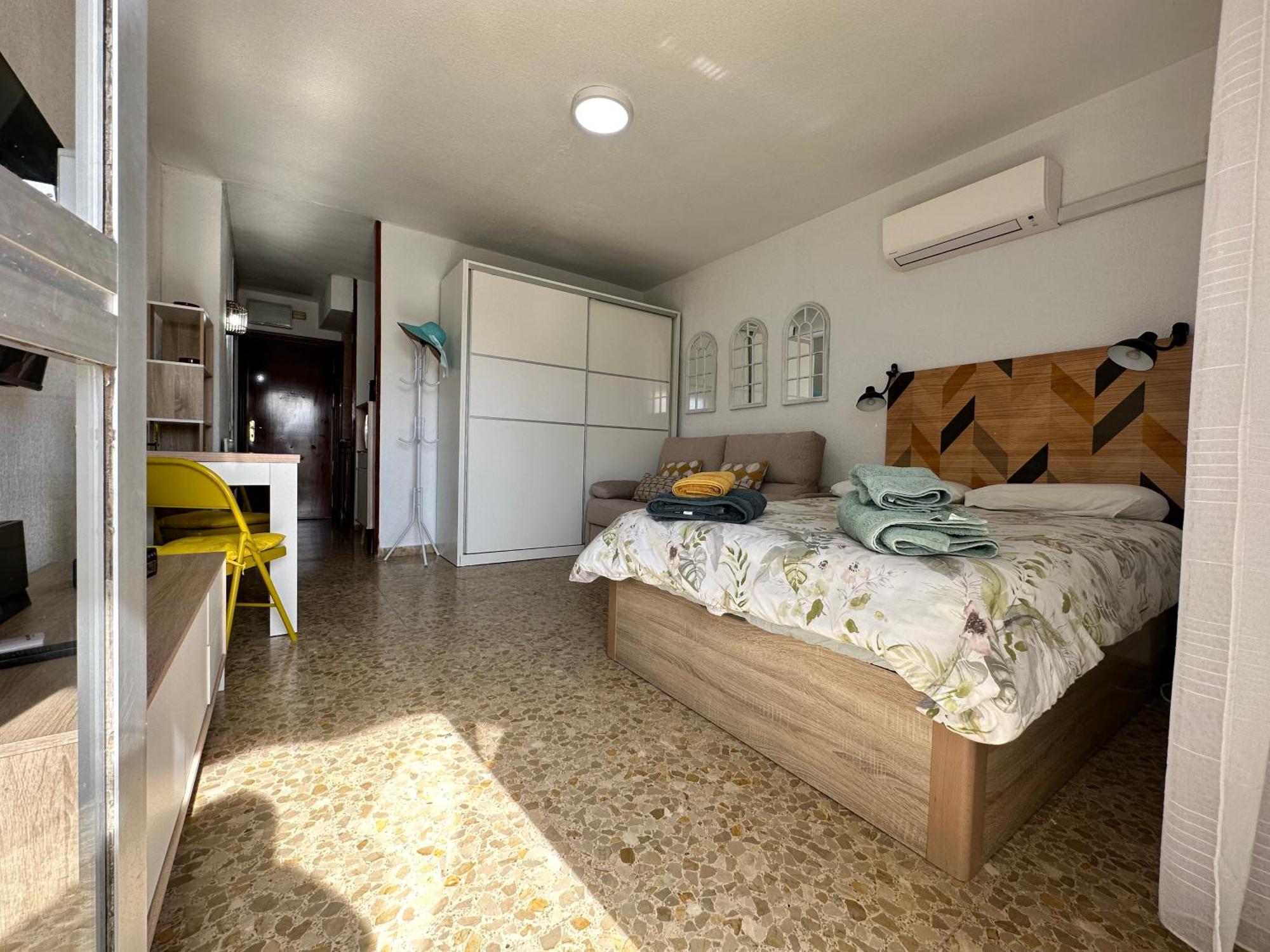 Apartment Ver5 - Terraza Con Vistas Al Mar, Wifi, Smart Tv, Piscina, Playa, Centro Torremolinos