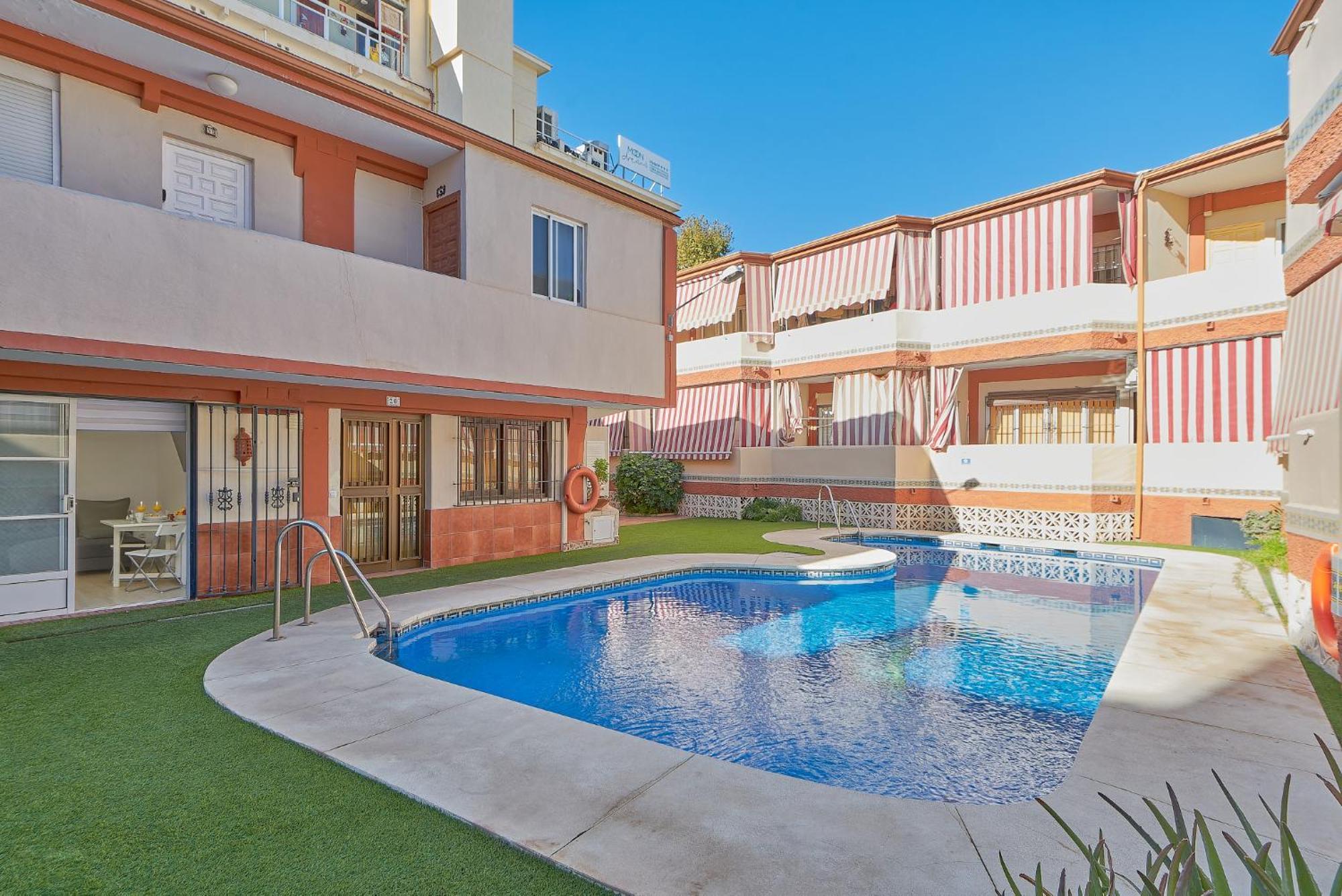 Happiness Carihuela Apartment *