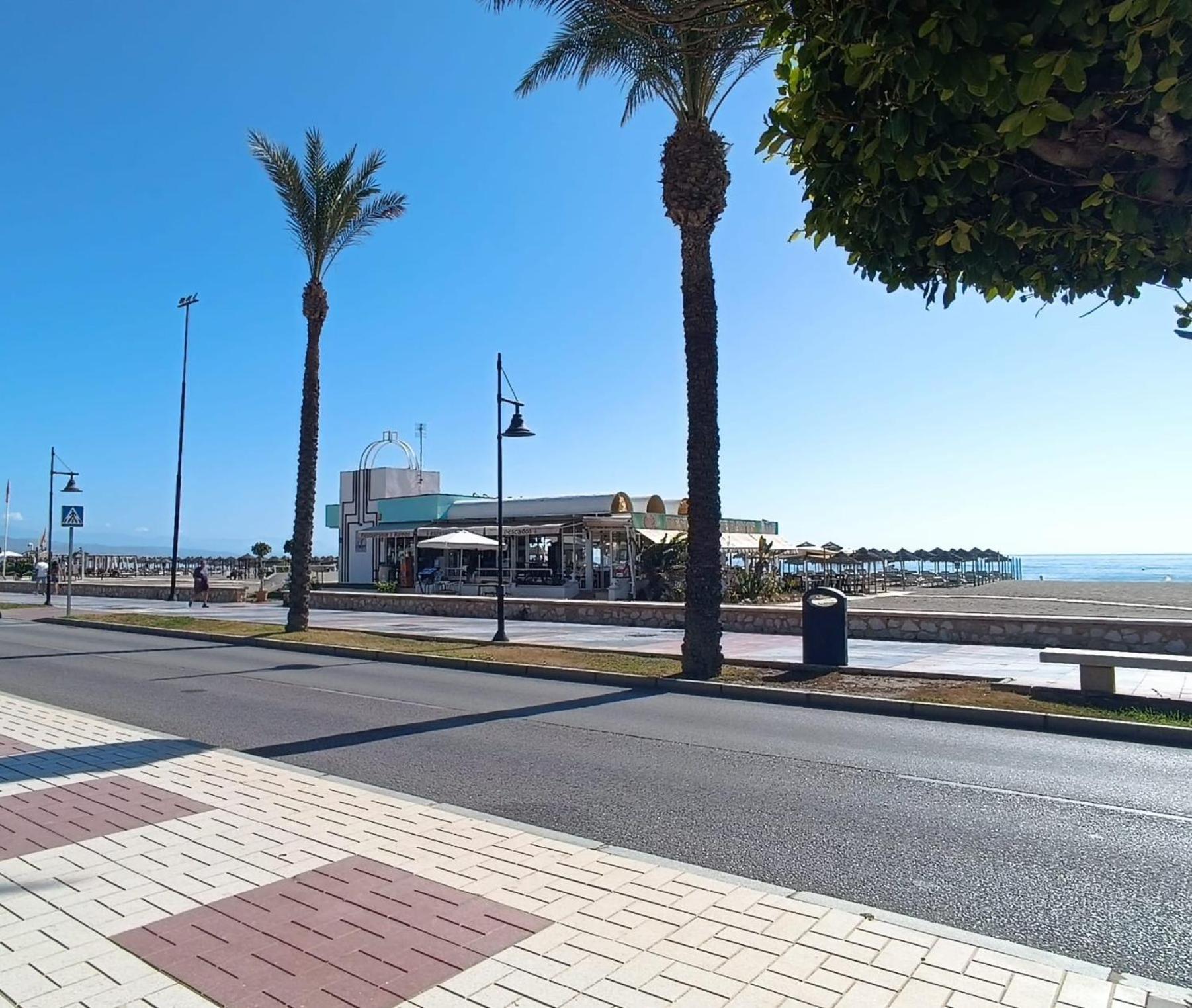Dos Soles - Only 100 Meters From Apartment Torremolinos