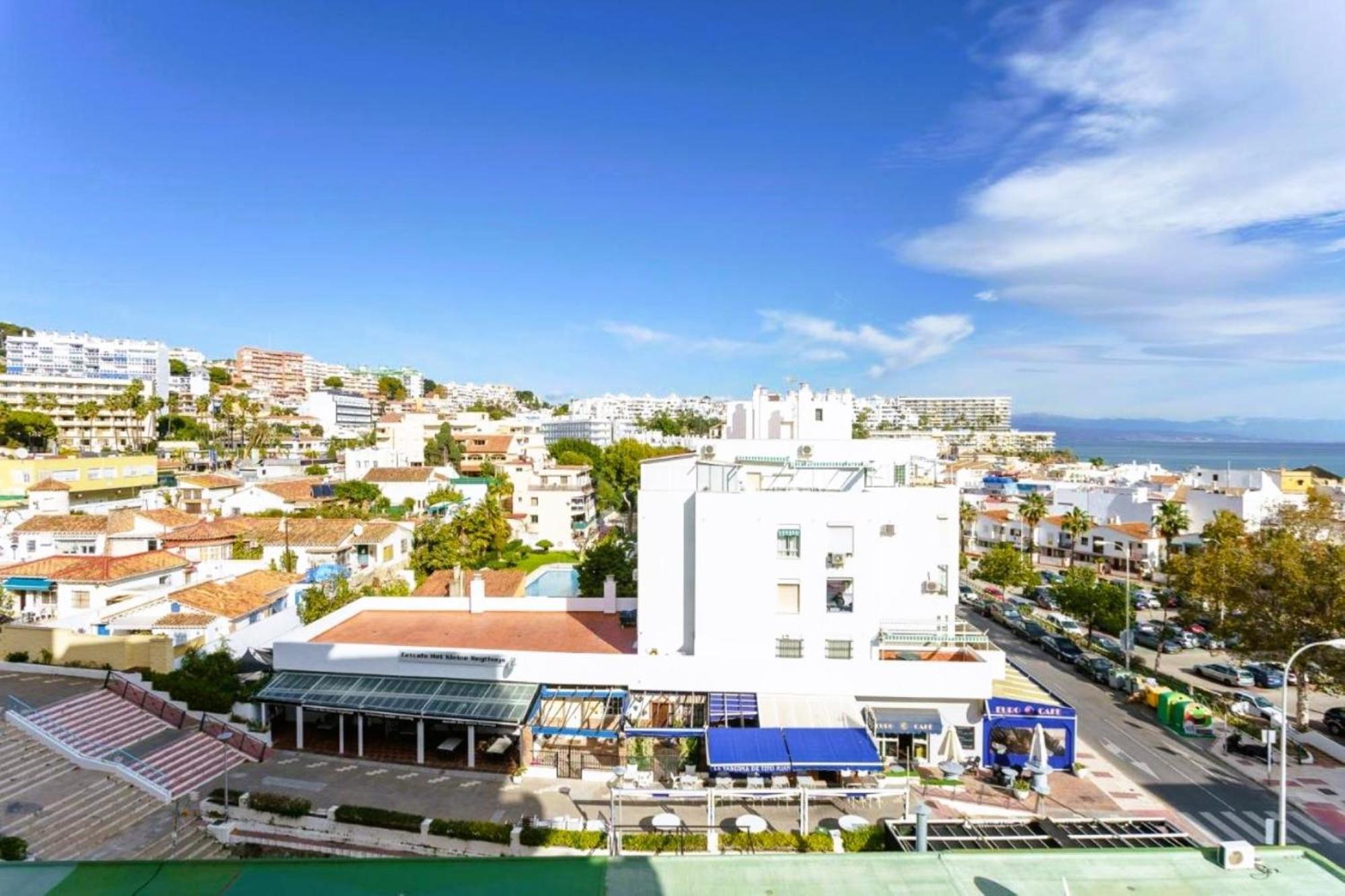 Crystalline View's Of Carihuela - 3 Bedrooms Penthouse Apartment Torremolinos