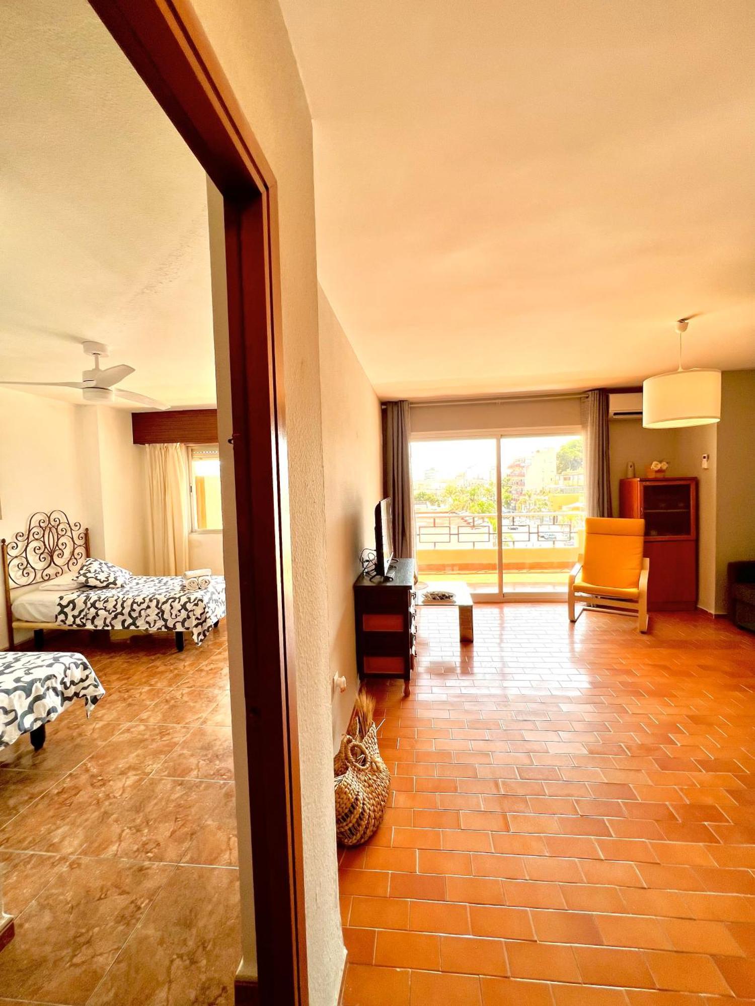 Apartment Carihuela Nucleo Cristal