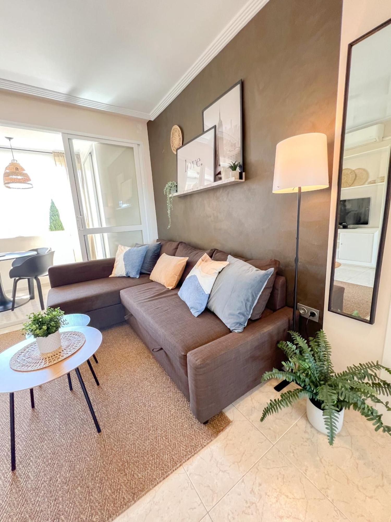Apartment Beautiful Loft Playamar Pool And Beach Torremolinos