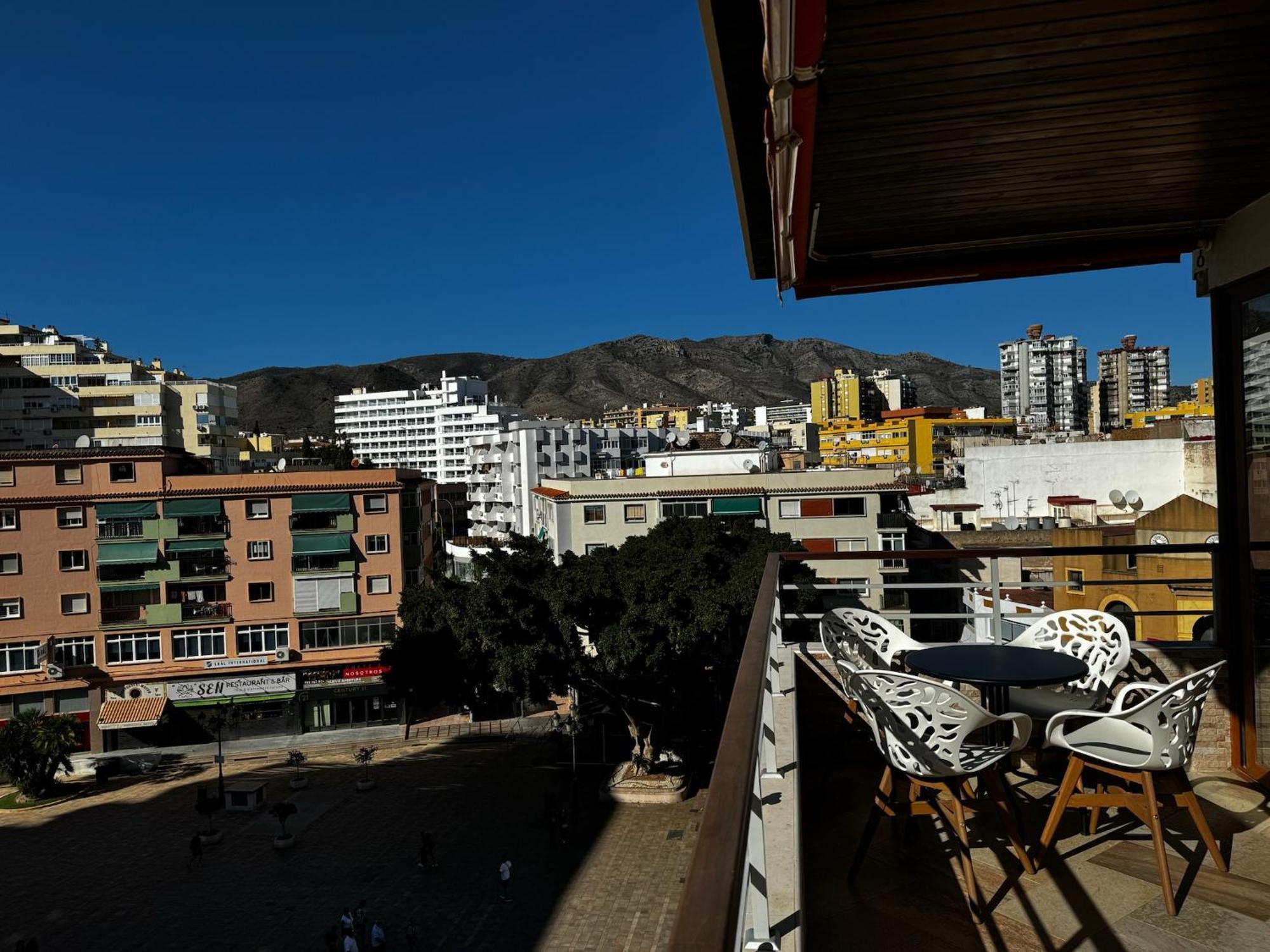 Modern In La Nogalera Apartment