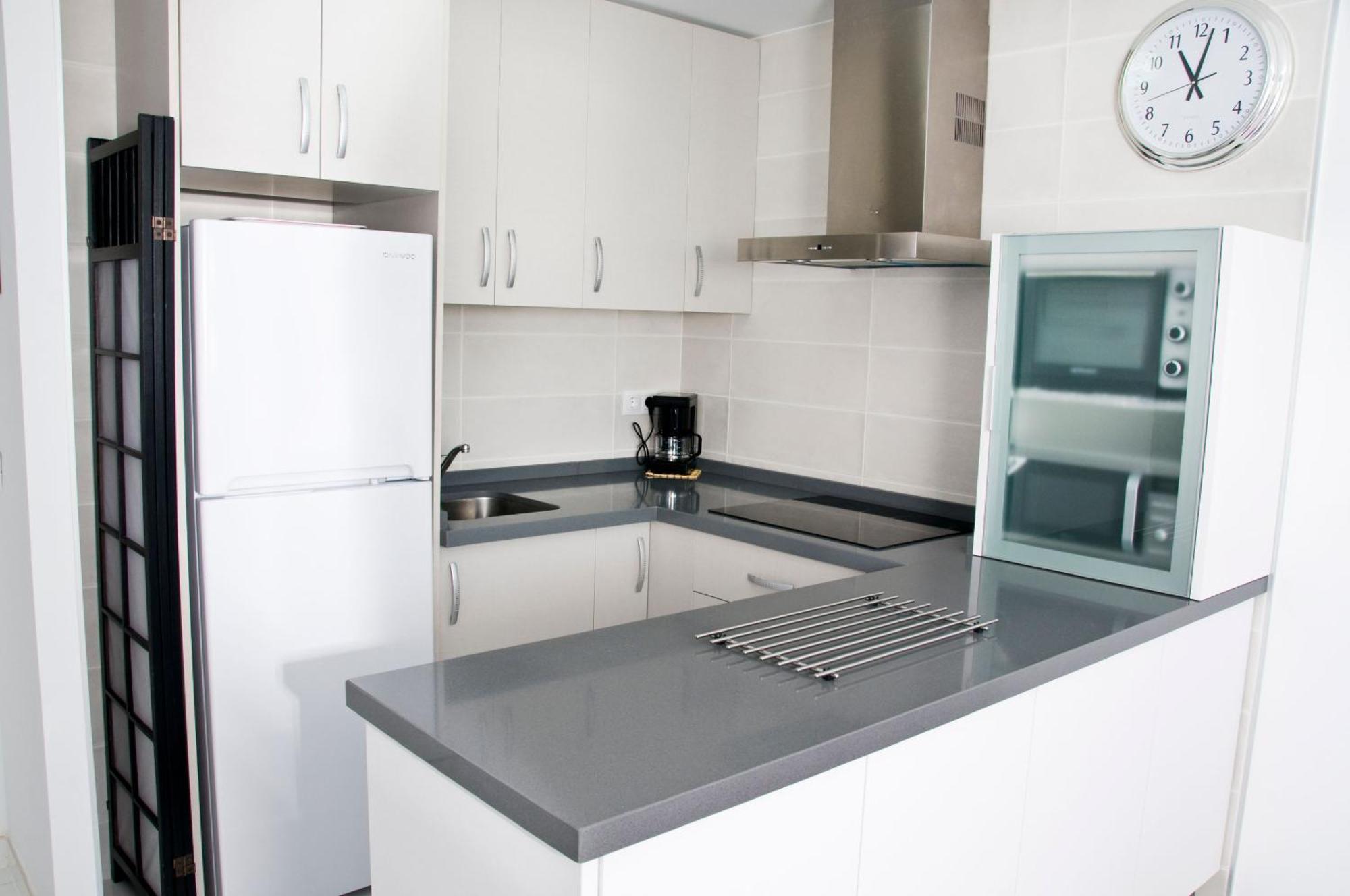 Apartment Estudio Con Piscina En Playa Carihuela *