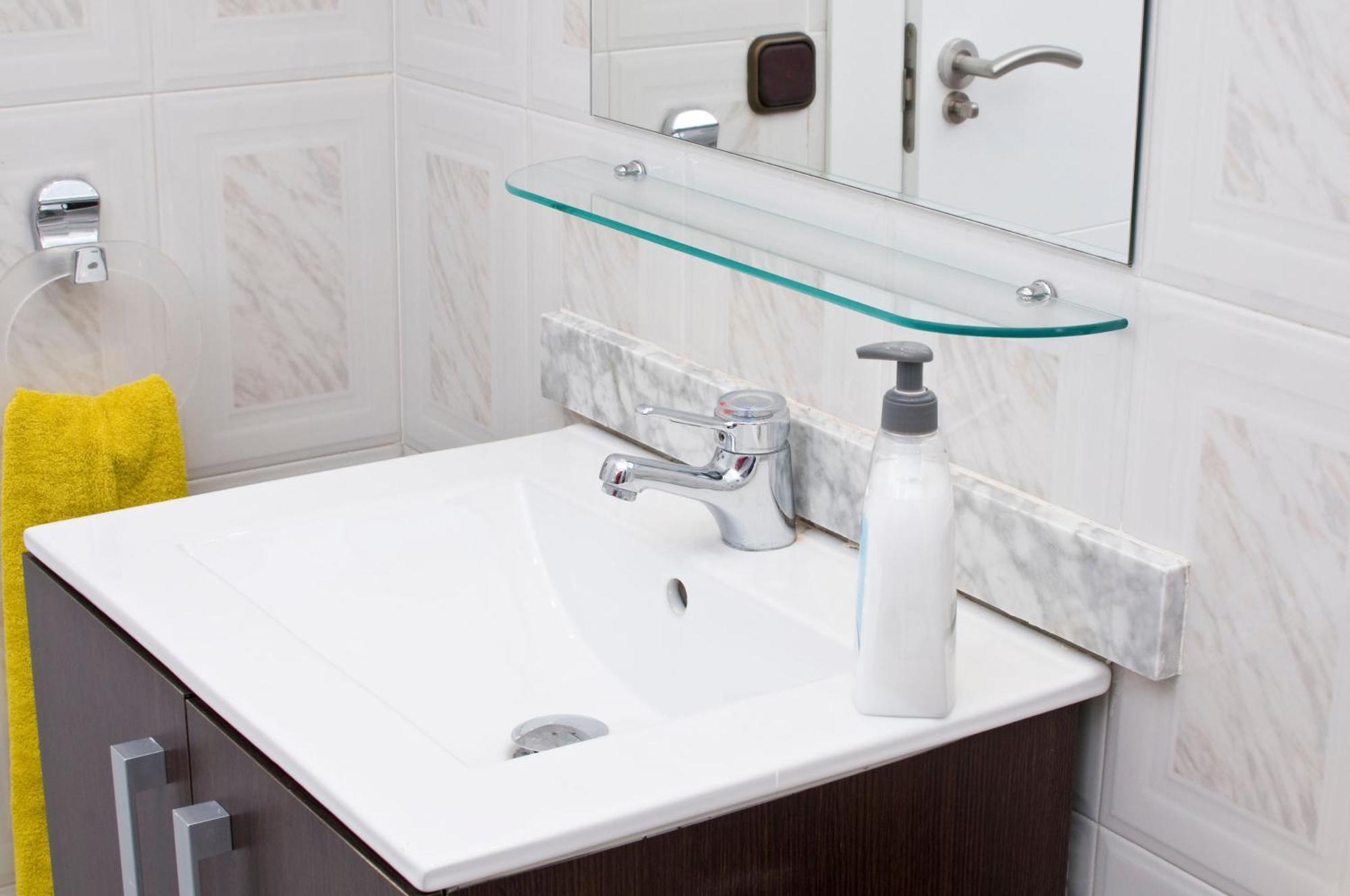 Estudio Con Piscina En Playa Carihuela Apartment *