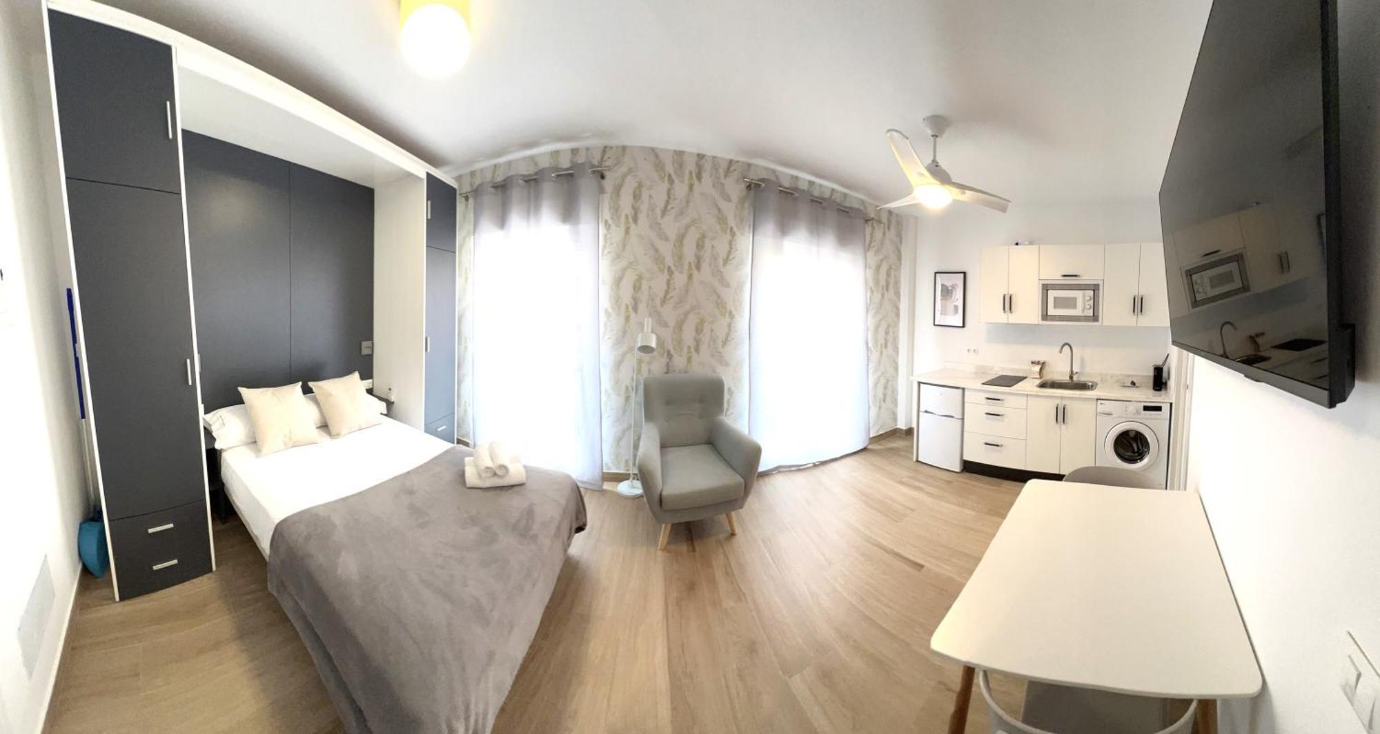 Sunsands Estudio 1ºa Playa76 Carihuela * Torremolinos