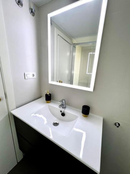 Apartment Nuevo Playamar Deluxe Sinese Design Homes