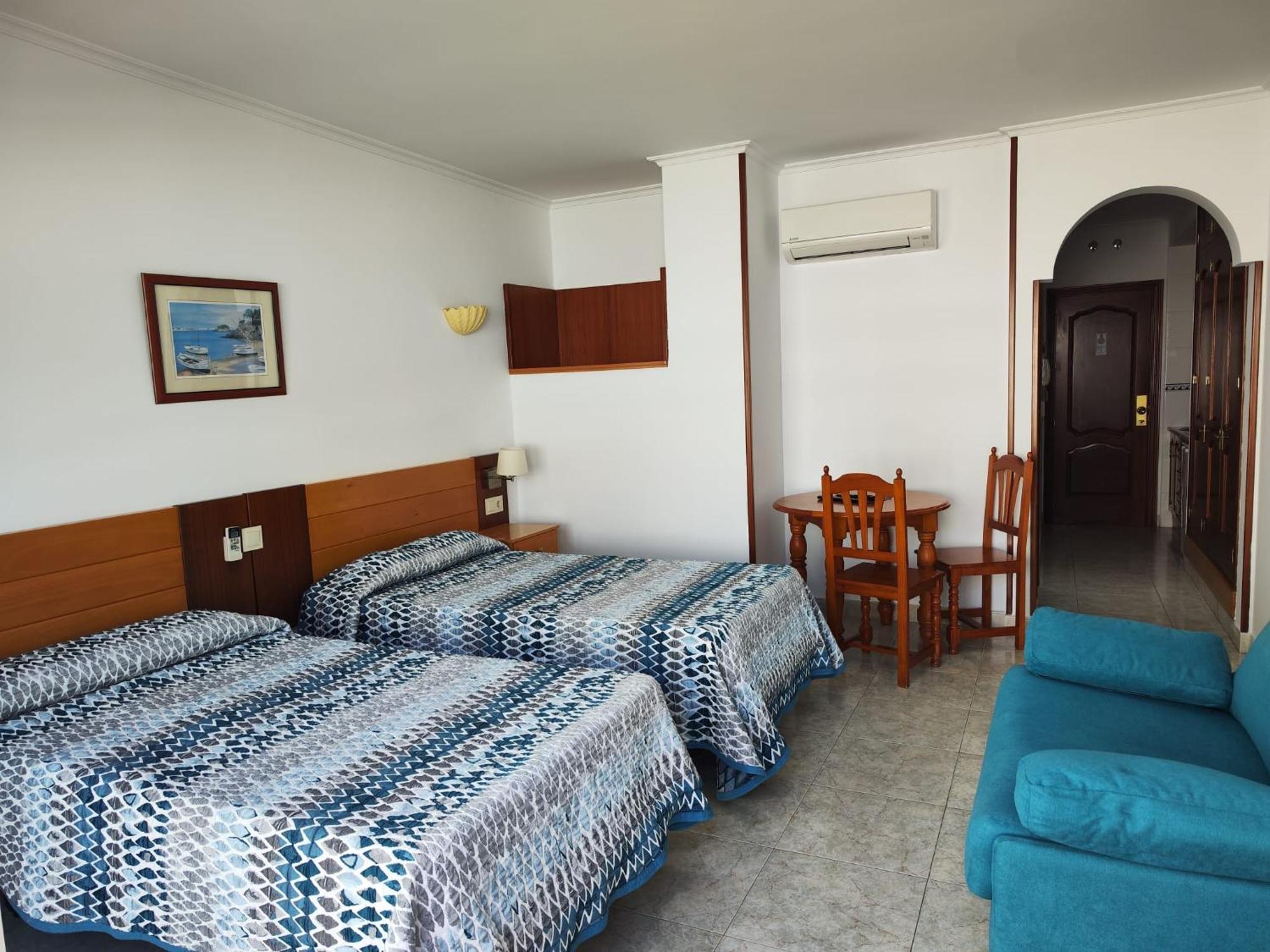 Apartment Leonor Carihuela