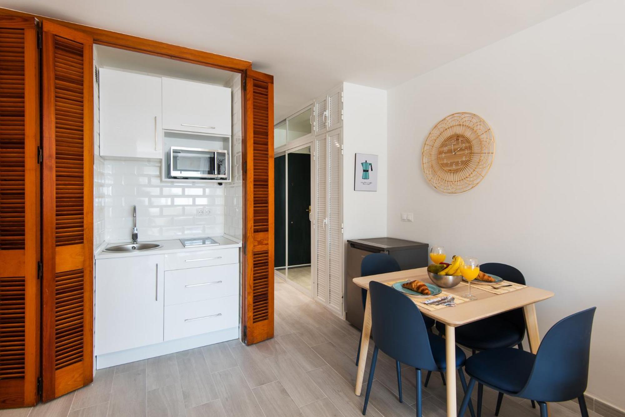 Appartement Bajondillo Beach, Large Loft With Intense Sun