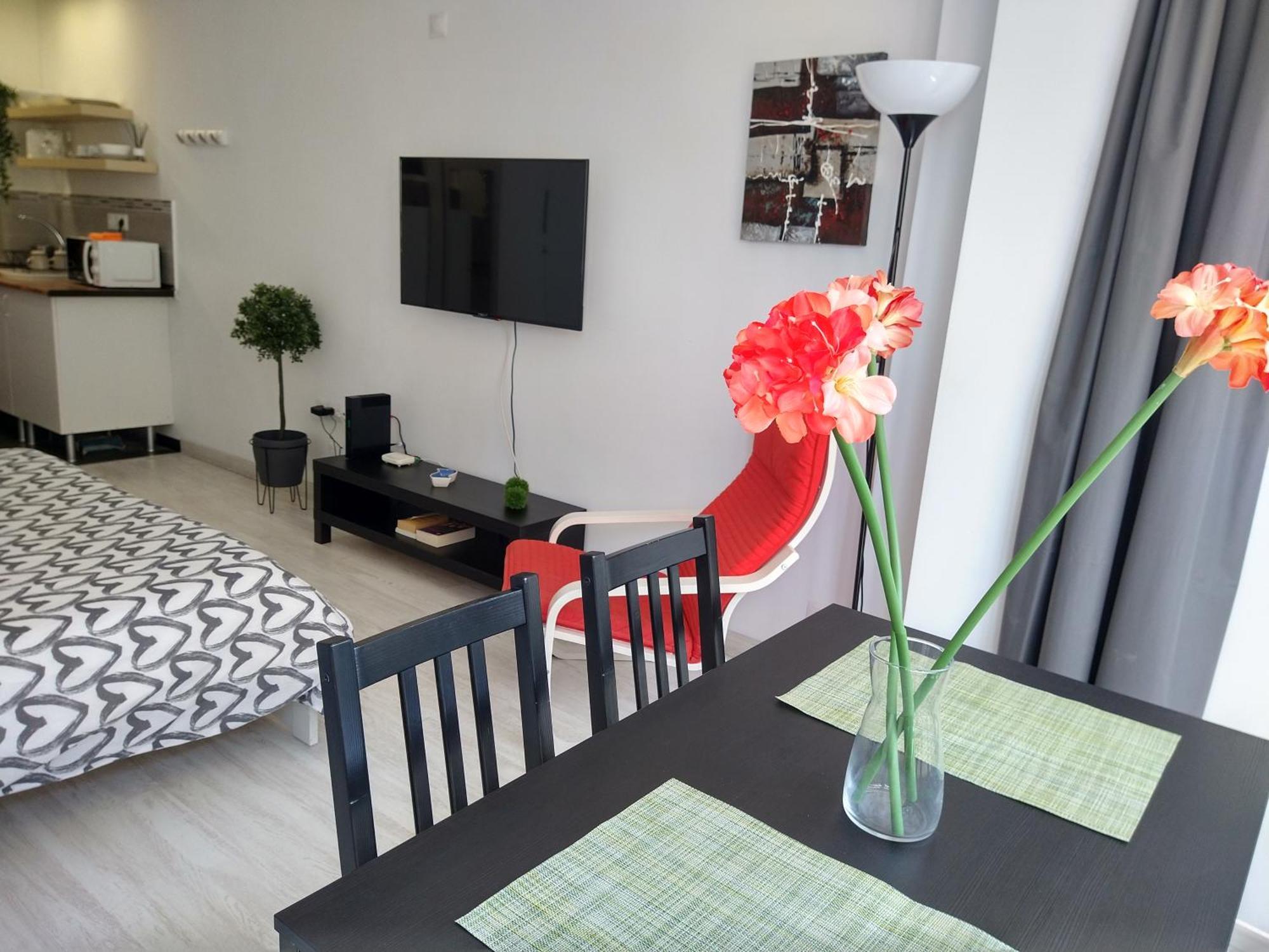 Apartment Amplio Estudio,vista Mar Y Montana, A Pasos Del Centro Torremolinos
