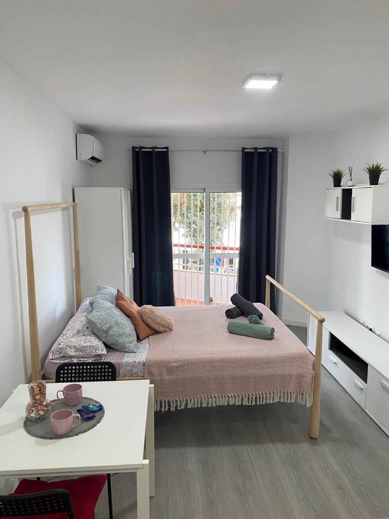 Apartment Carolina En Joan Miro