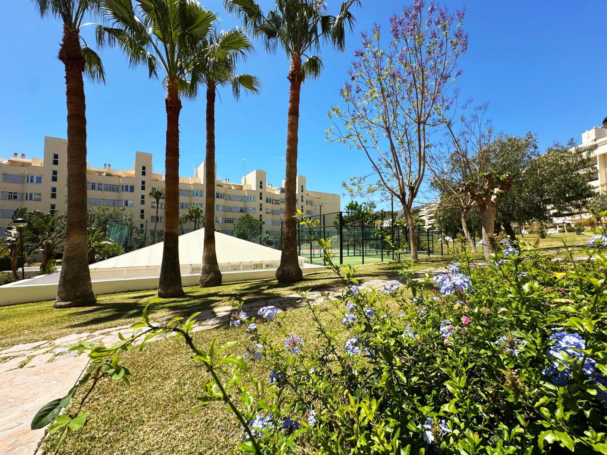 Bri - Amplio Con Terraza, Piscina, Tenis, Padel, Playa A 5 Minutos Appartement Torremolinos
