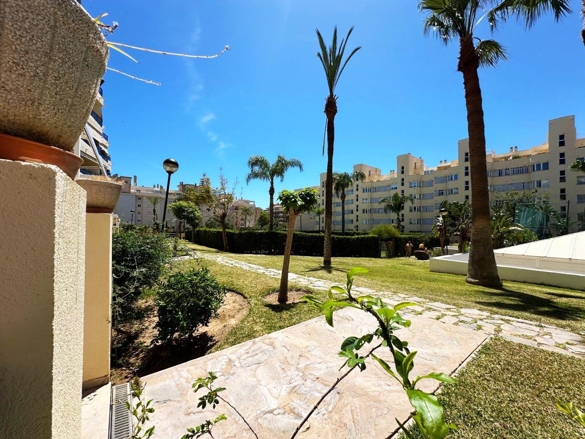 Appartement Bri - Amplio Con Terraza, Piscina, Tenis, Padel, Playa A 5 Minutos Torremolinos