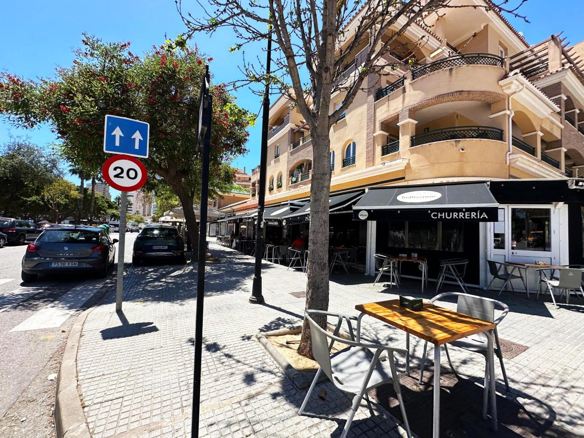 Bri - Amplio Con Terraza, Piscina, Tenis, Padel, Playa A 5 Minutos * Torremolinos