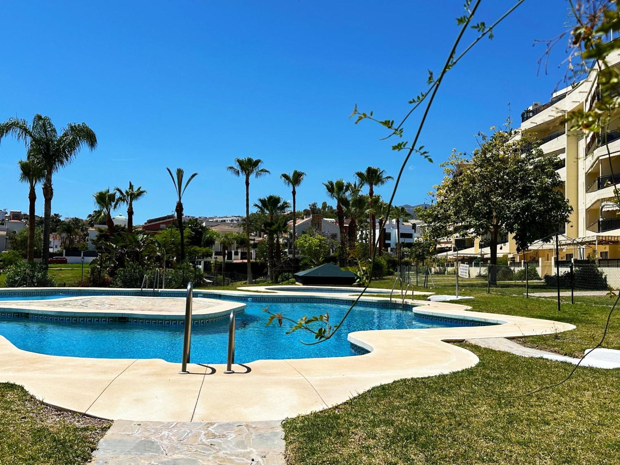 Bri - Amplio Con Terraza, Piscina, Tenis, Padel, Playa A 5 Minutos Appartement Torremolinos