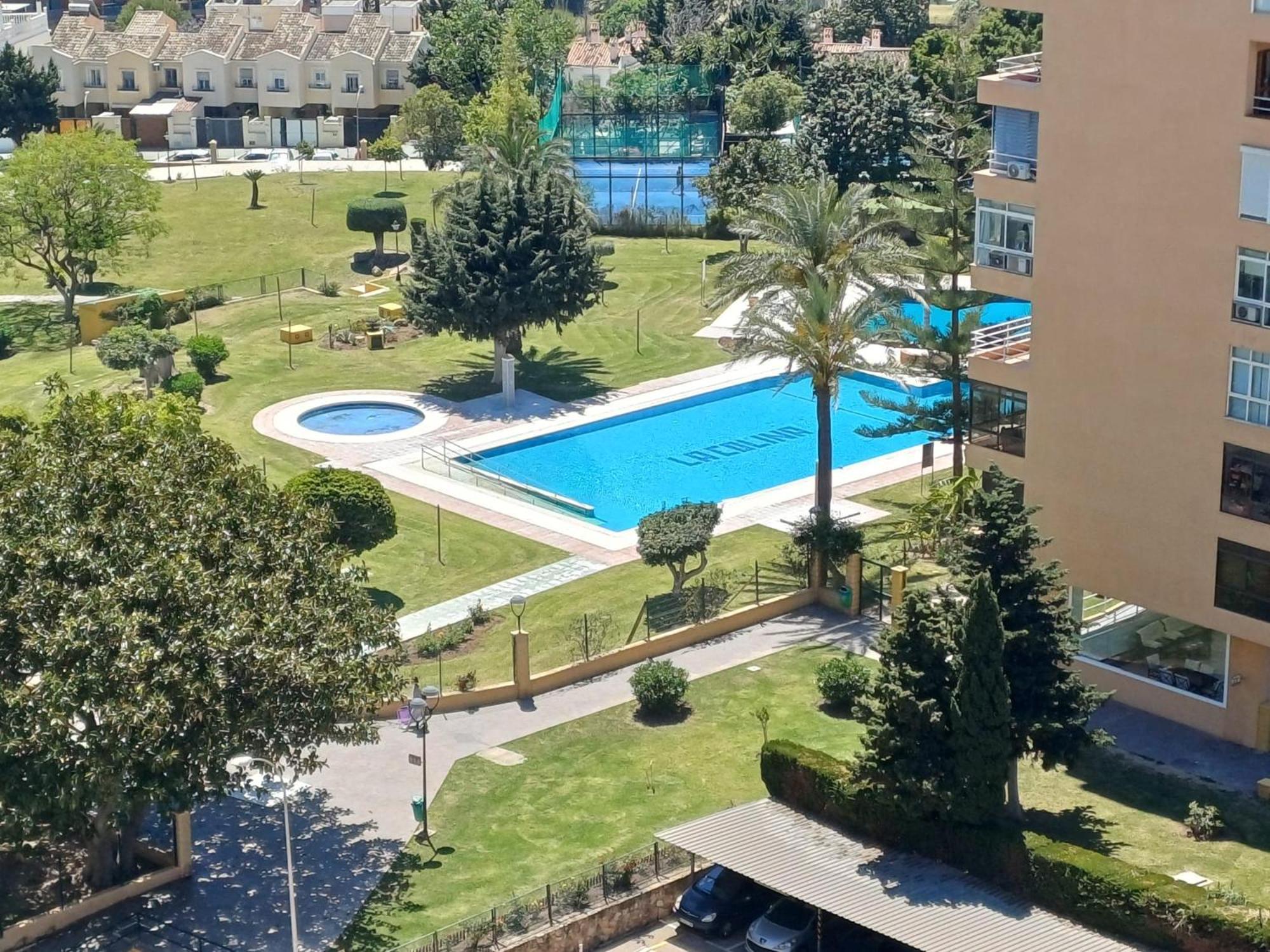 Acogedor Con Vistas Al Mar Y Montana Torremolinos