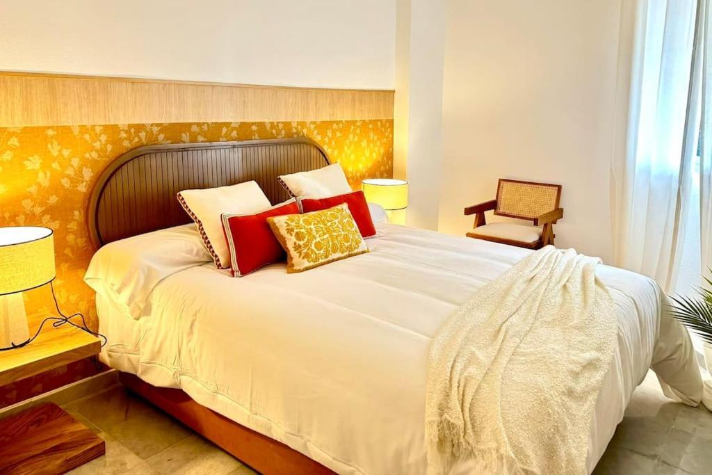 Nuevo Close To Sinese Design Homes Apartment