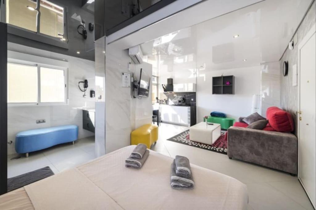 Apartment True Colours , Center By Namaste Elite