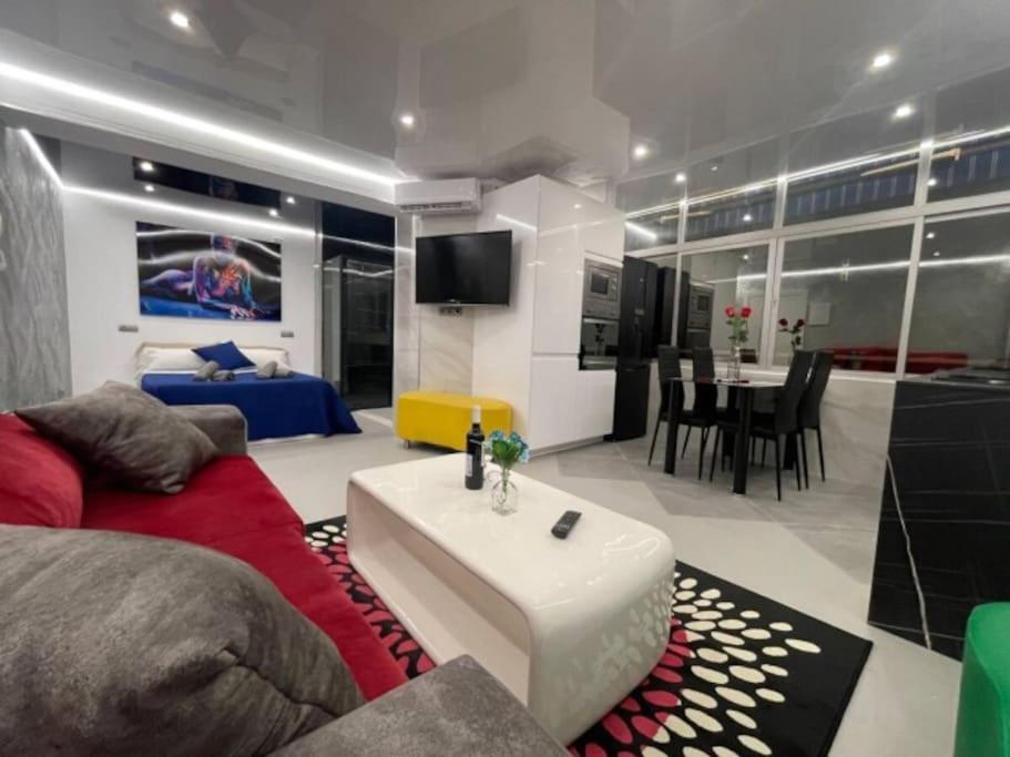 True Colours , Center By Namaste Elite Torremolinos