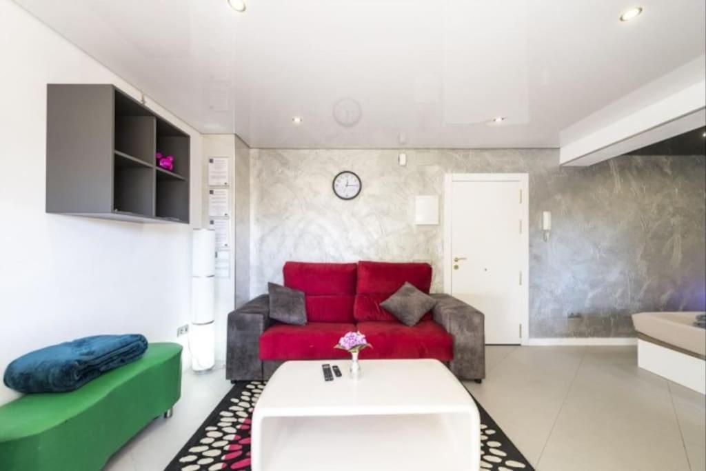 True Colours , Center By Namaste Elite Apartment Torremolinos