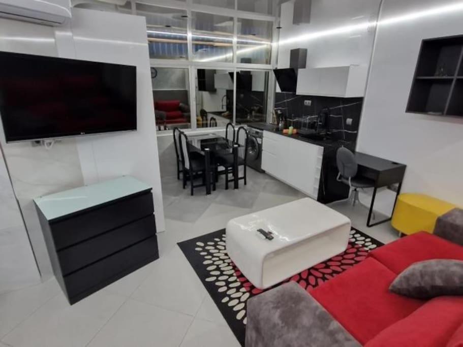 True Colours , Center By Namaste Elite Apartment *