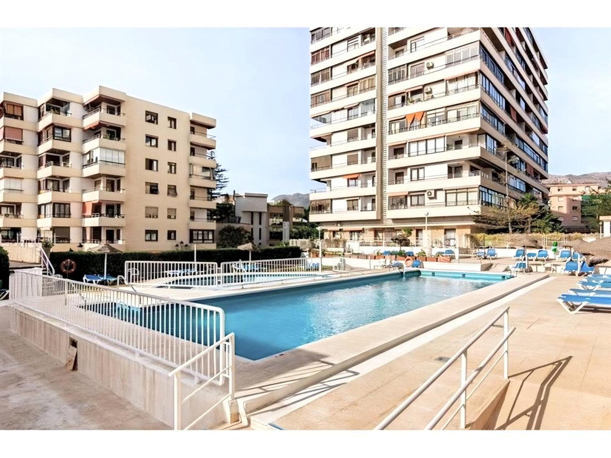 Lucia - La Nogalera - 2 Bedrooms Apartment Torremolinos