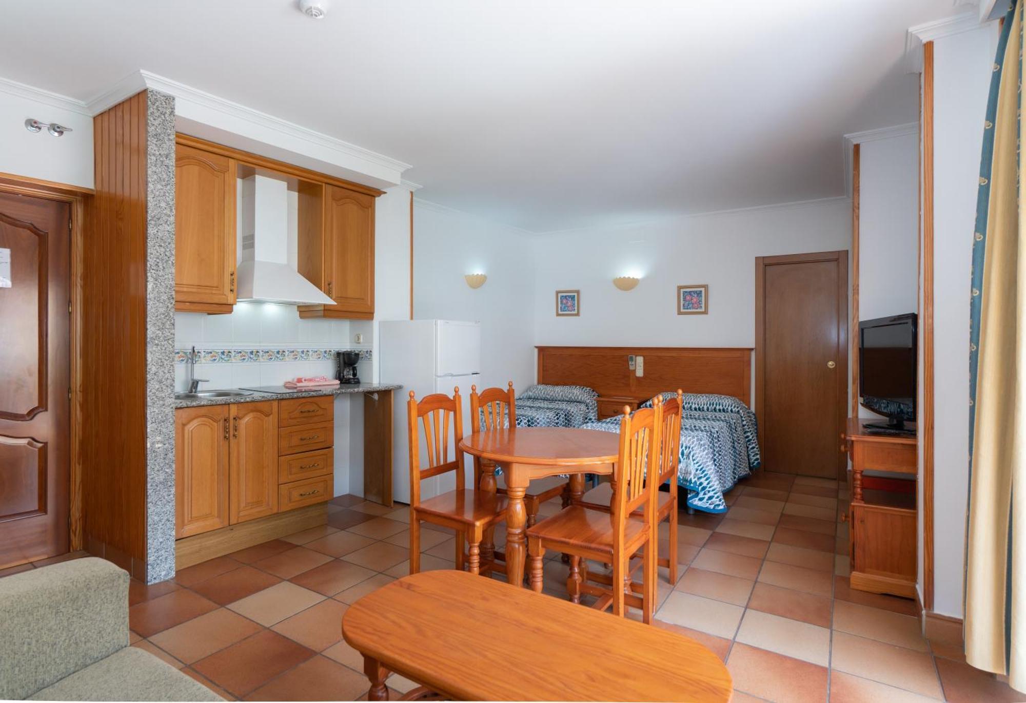 Apartment Leonor Carihuela