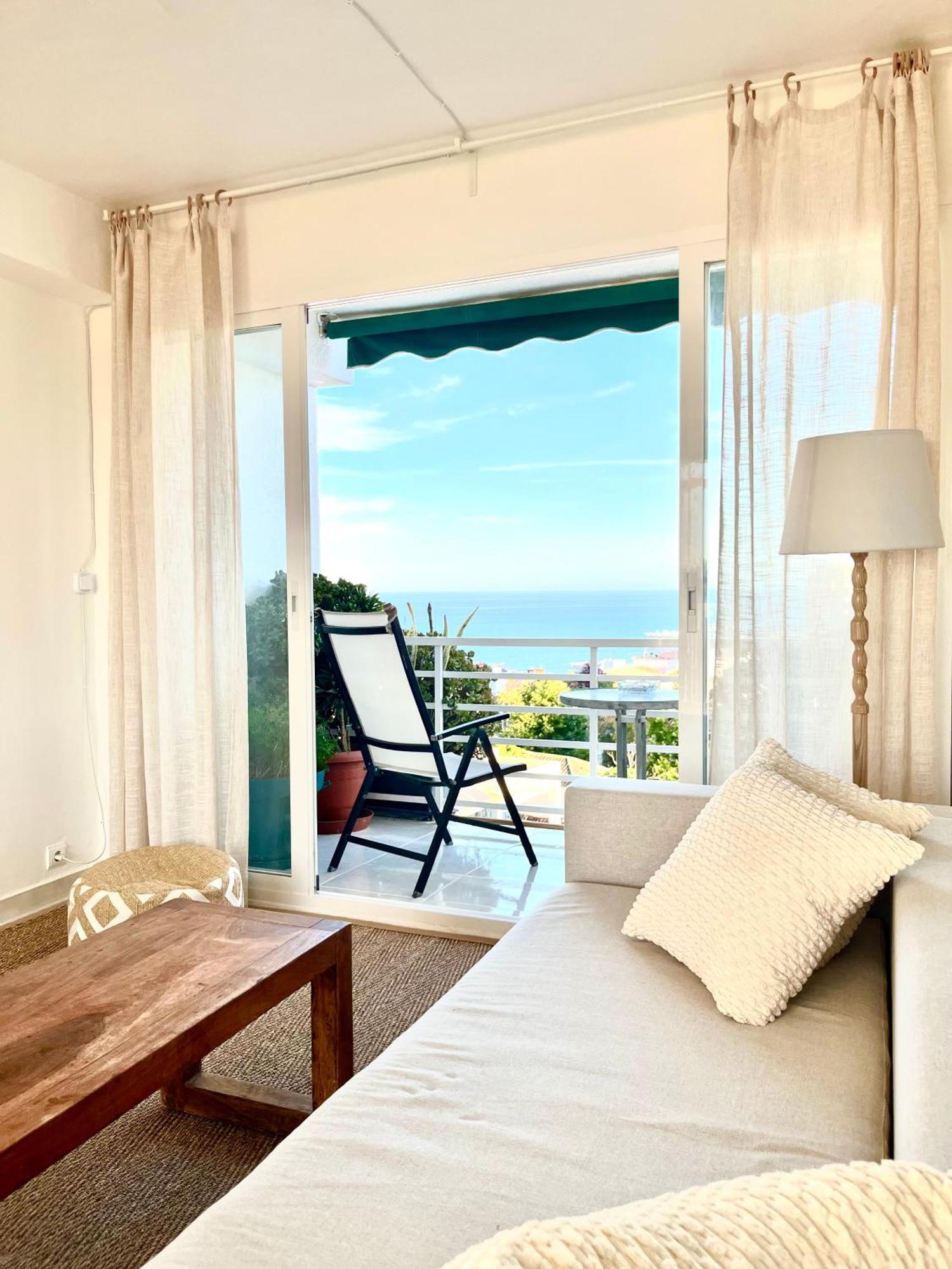 Light-filled With Sea Views Apartment *