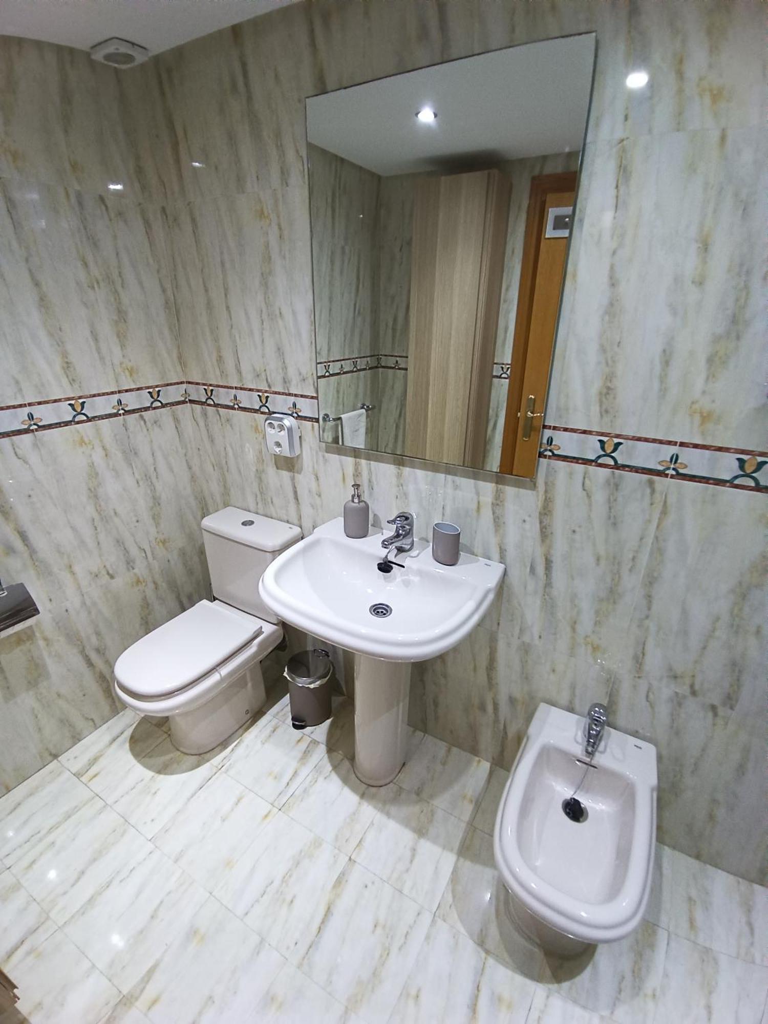 Duquesa De Espana Apartment *