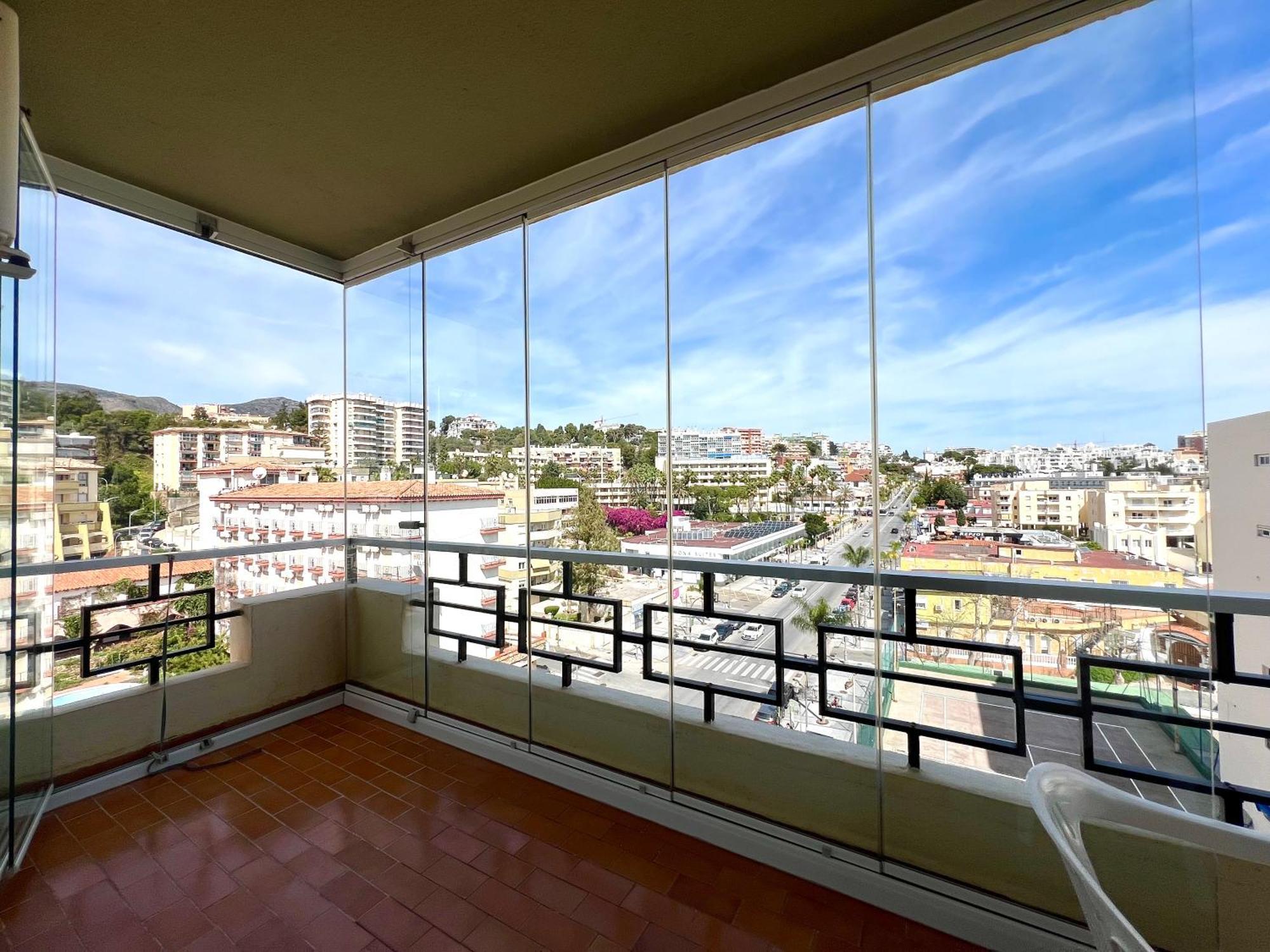 Frente A La Playa Con Vistas Y Garaje, Nucleo Cristal Apartment Torremolinos