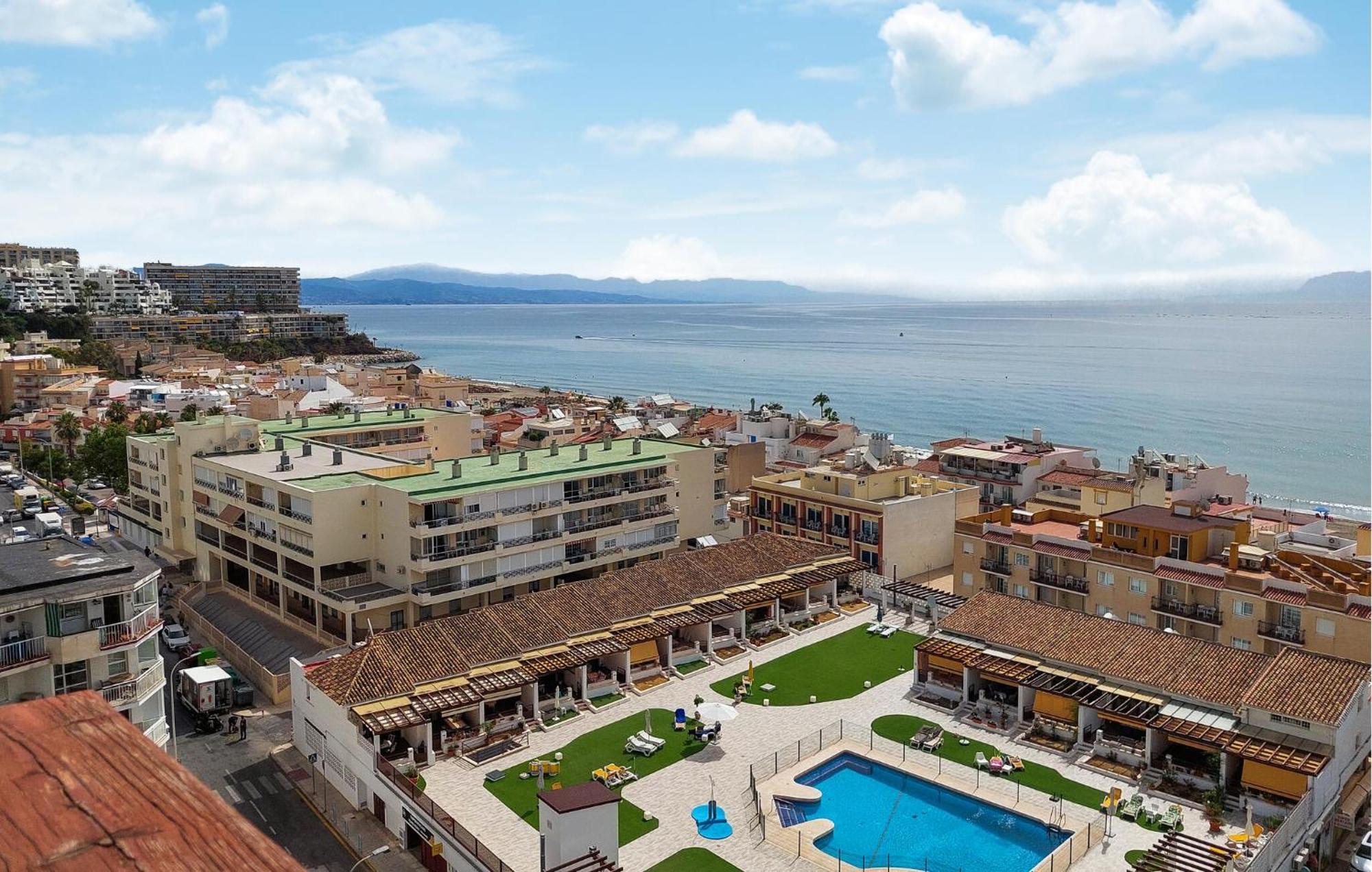 Apartment Stunning In With Kitchen Torremolinos