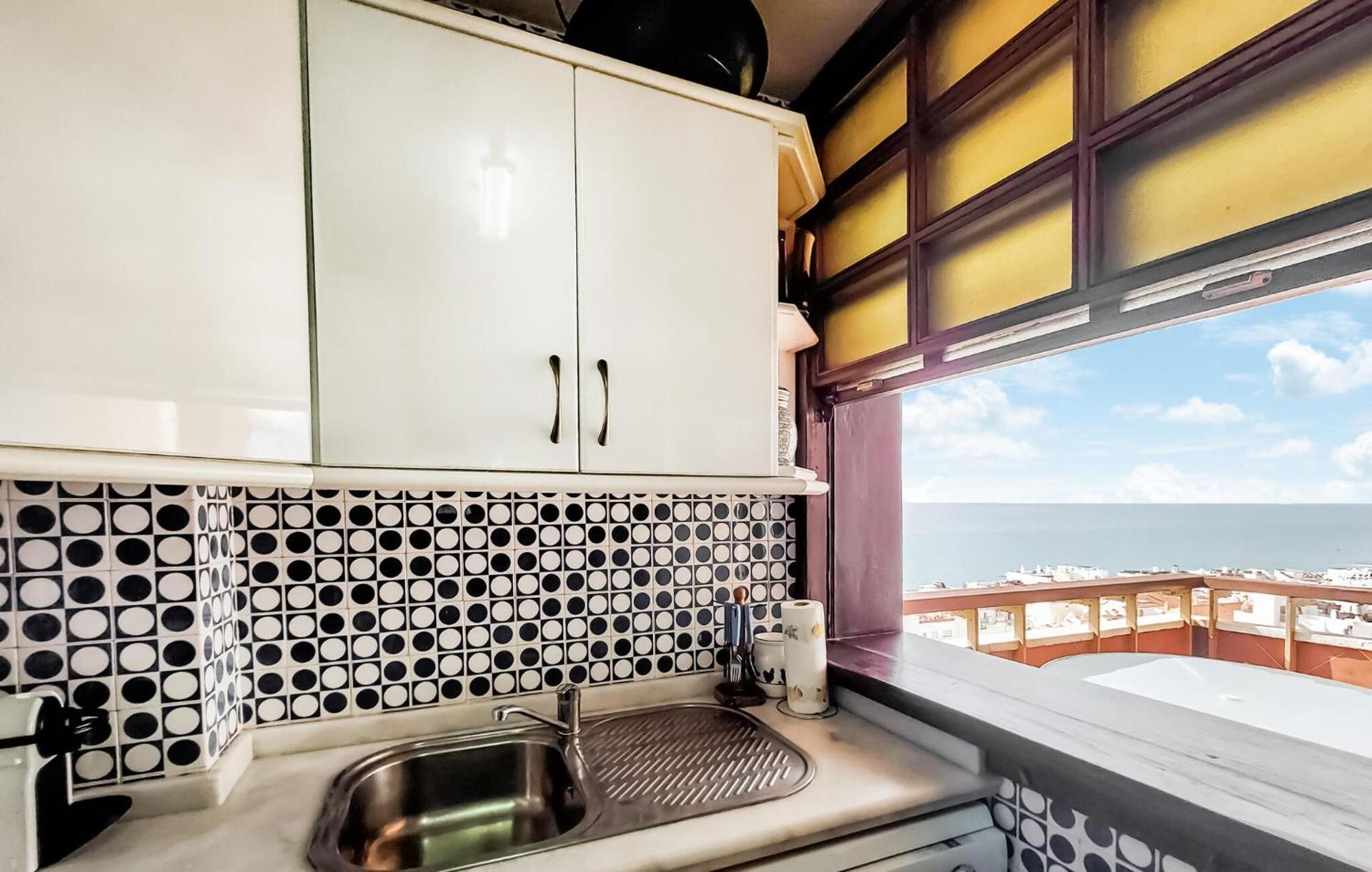 Stunning In With Kitchen Apartment Torremolinos