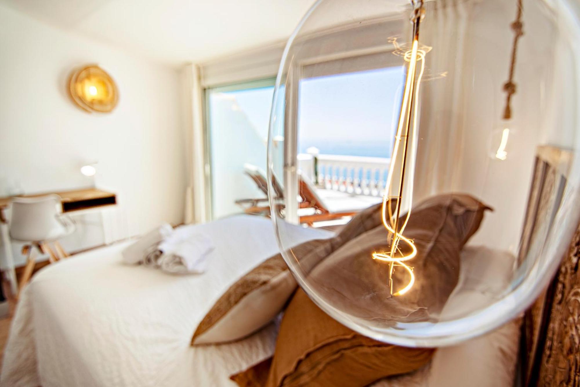 Mara's Seaviews - First Line - Duplex Penthouse
