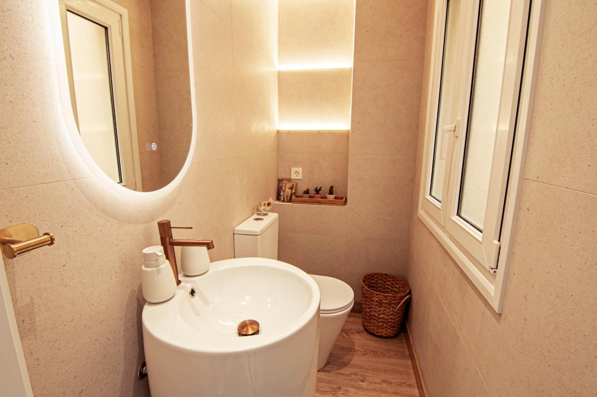 Mara's Seaviews - First Line - Duplex Penthouse Apartment *