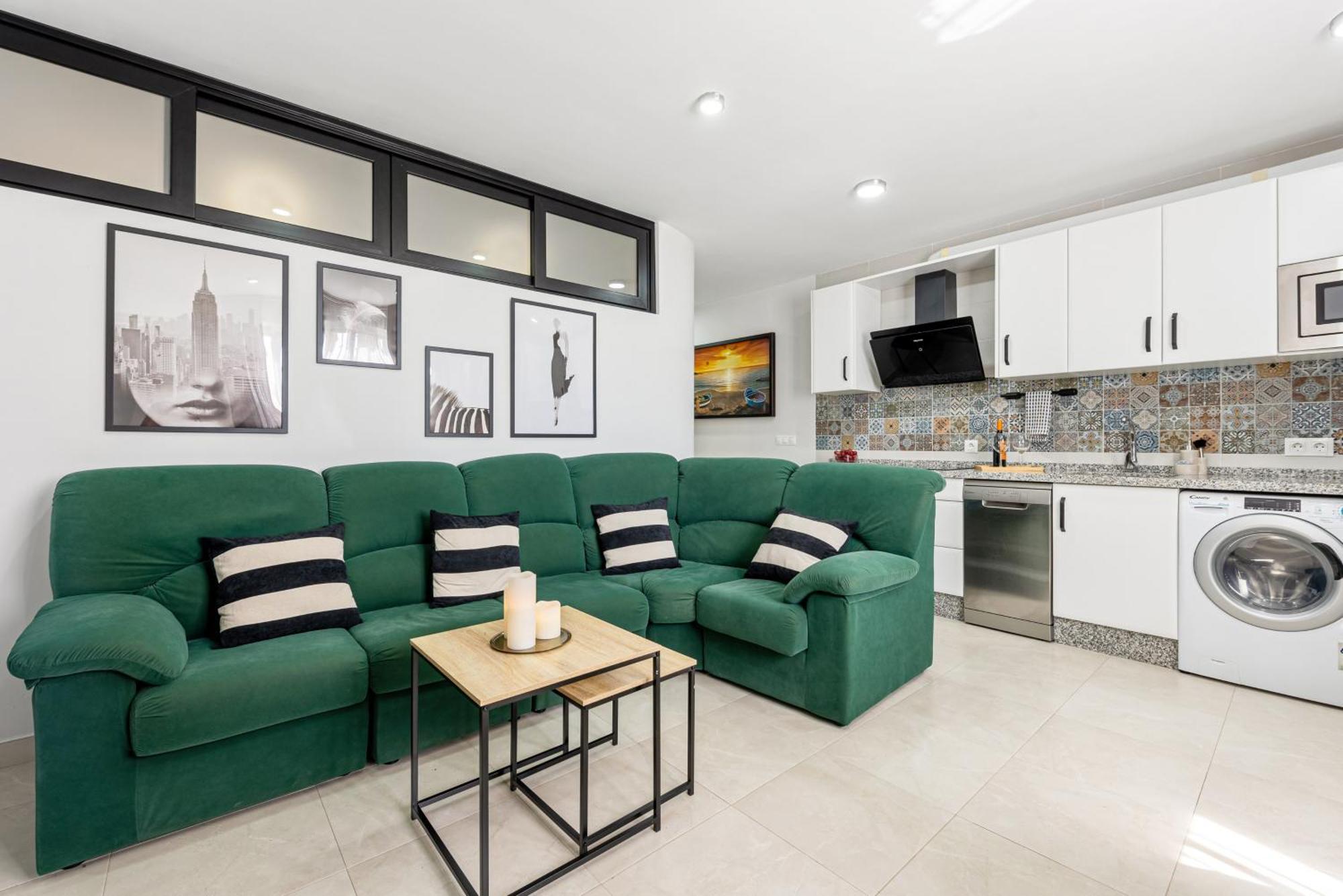 Apartment Roca Private Swimming Pool Parking