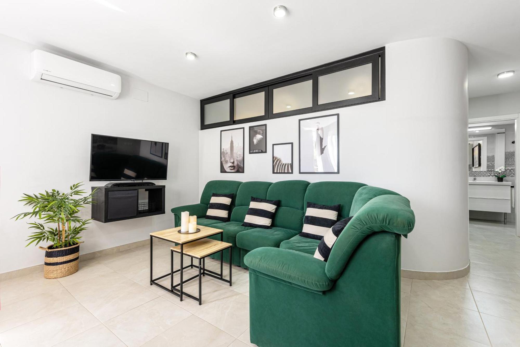 Roca Private Swimming Pool Parking Apartment *
