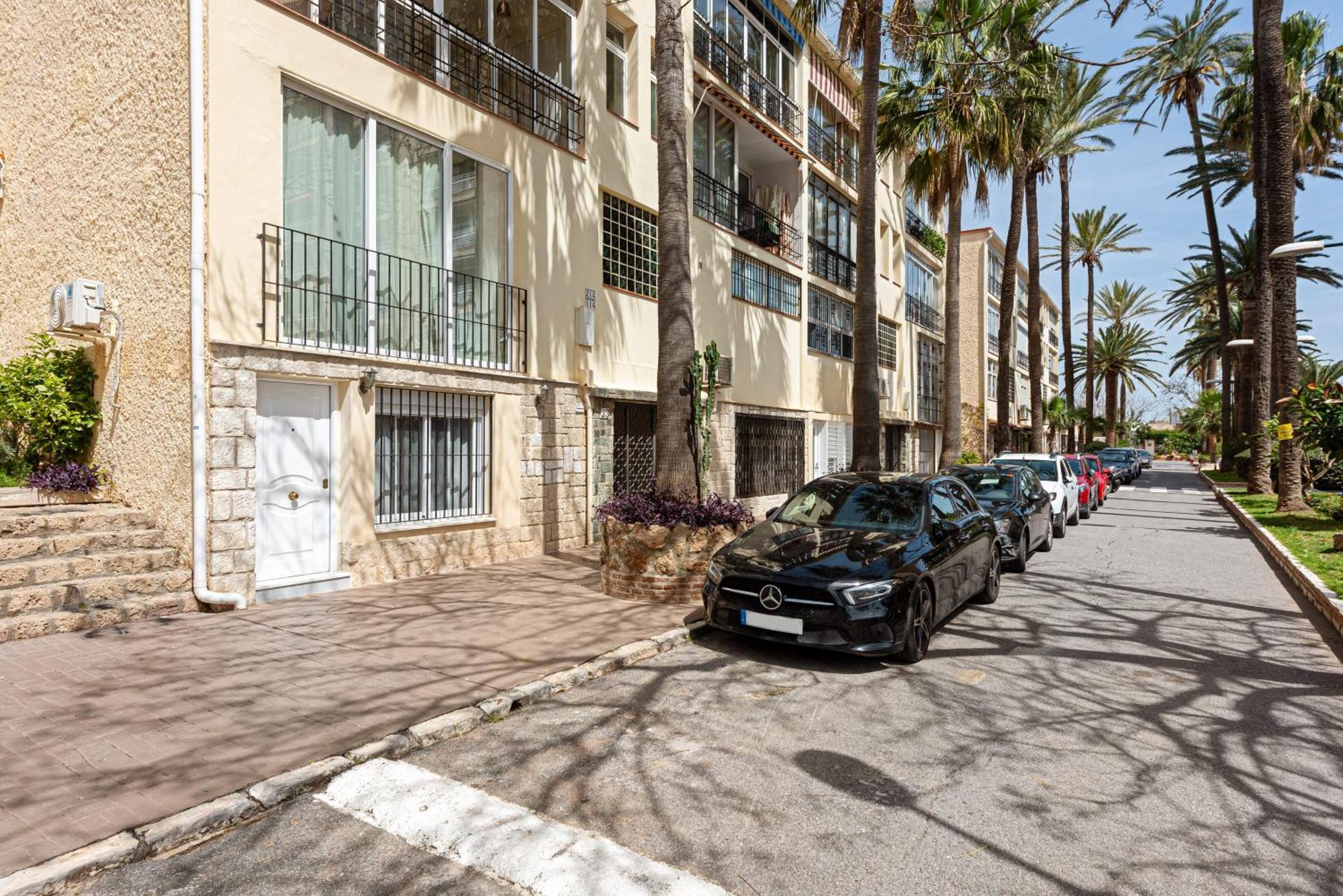 Roca Private Swimming Pool Parking Apartment *