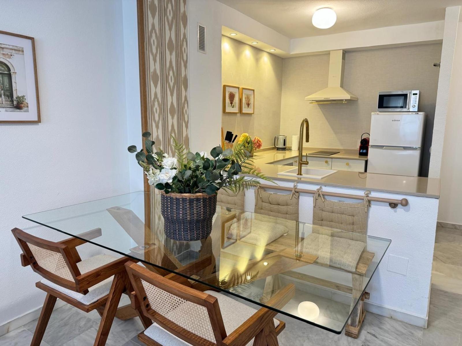 Nuevo Close To Sinese Design Homes Apartment